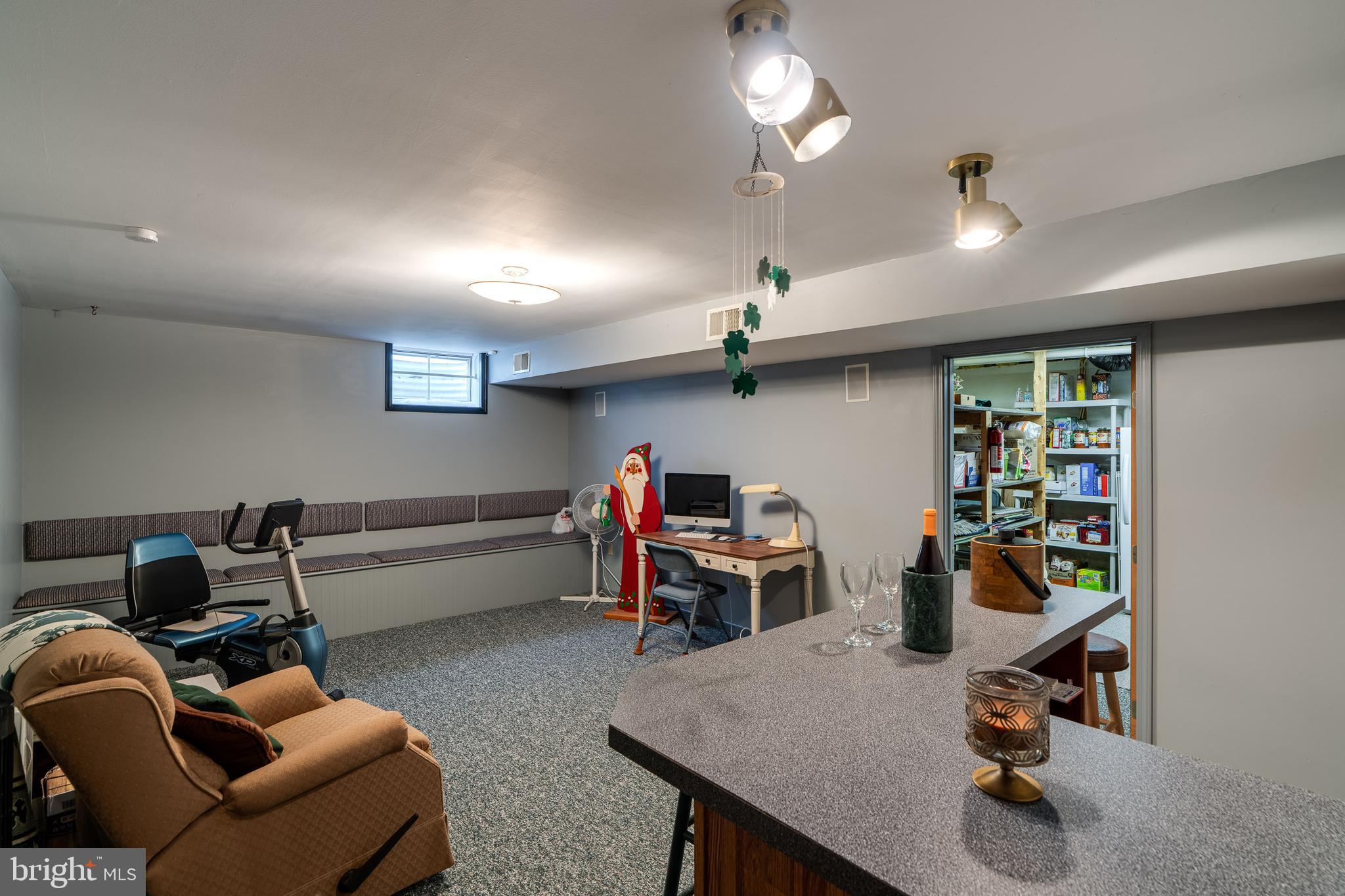 CAMBRIDGE VILLAGE - Residential