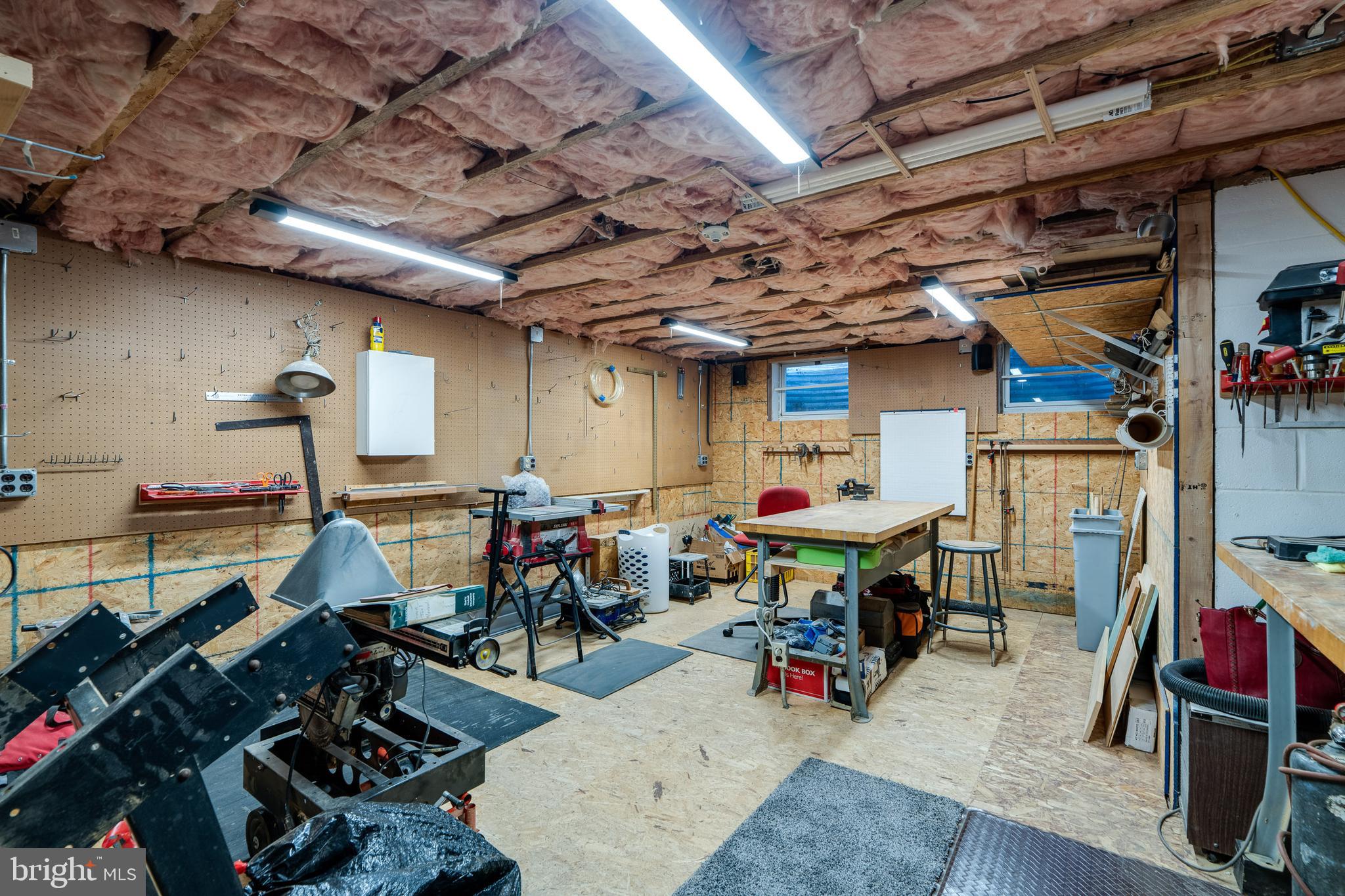 CAMBRIDGE VILLAGE - Residential