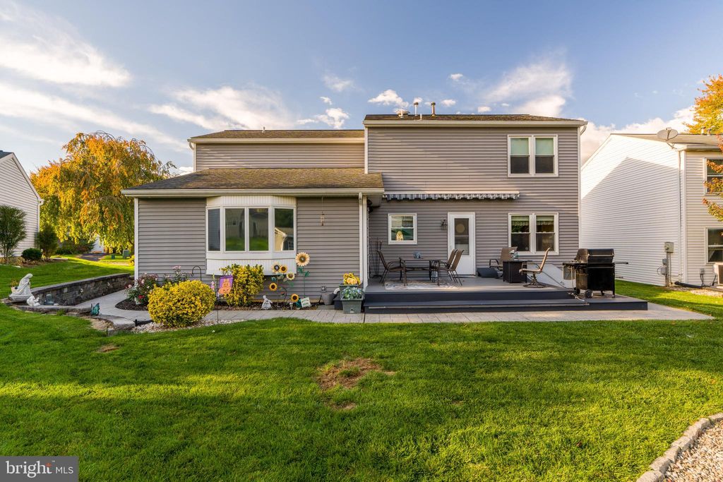 Photo of 411 Danbury Drive, LITITZ, PA 17543 (MLS # PALA2078736)