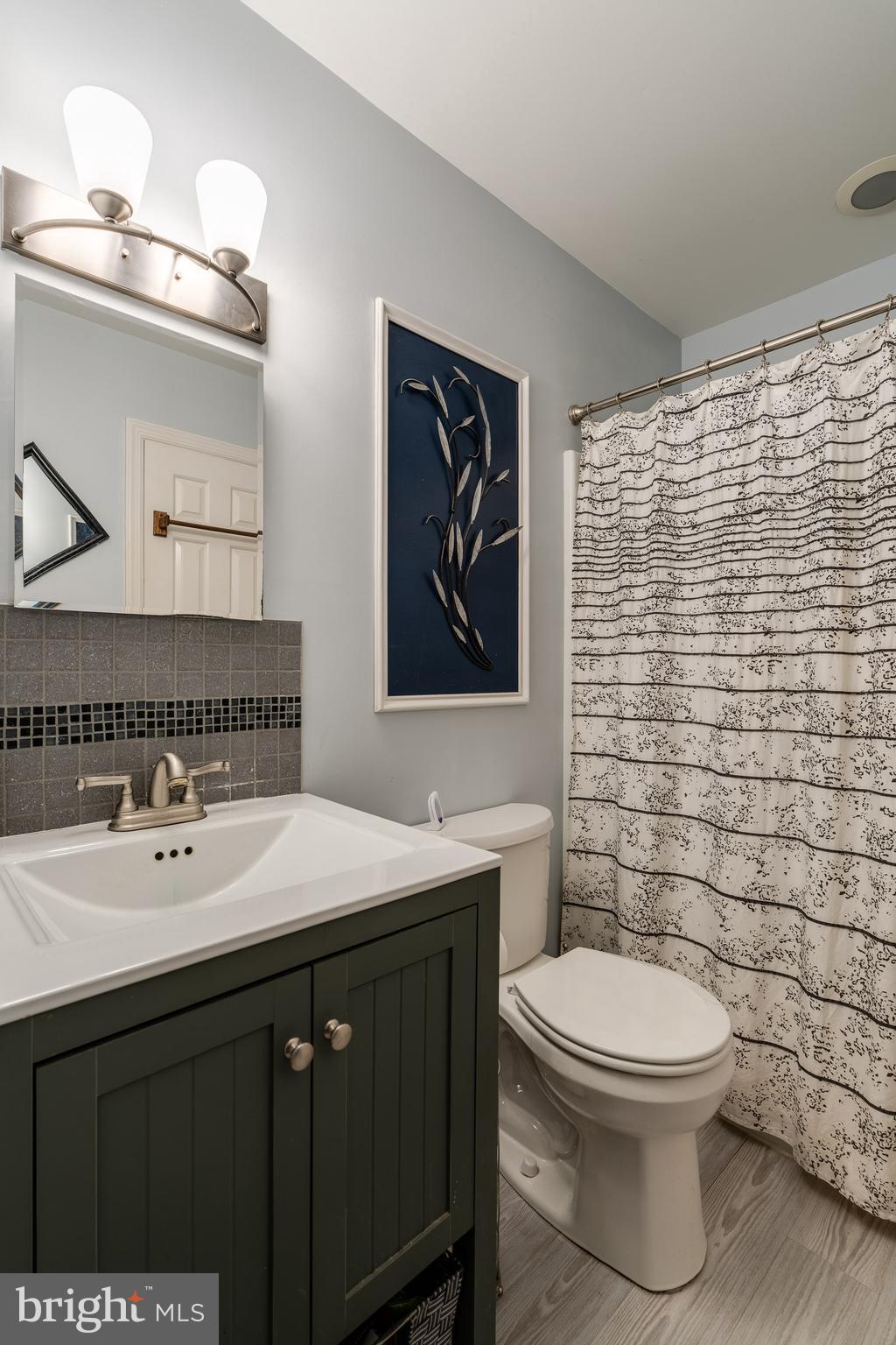 CAMBRIDGE VILLAGE - Residential