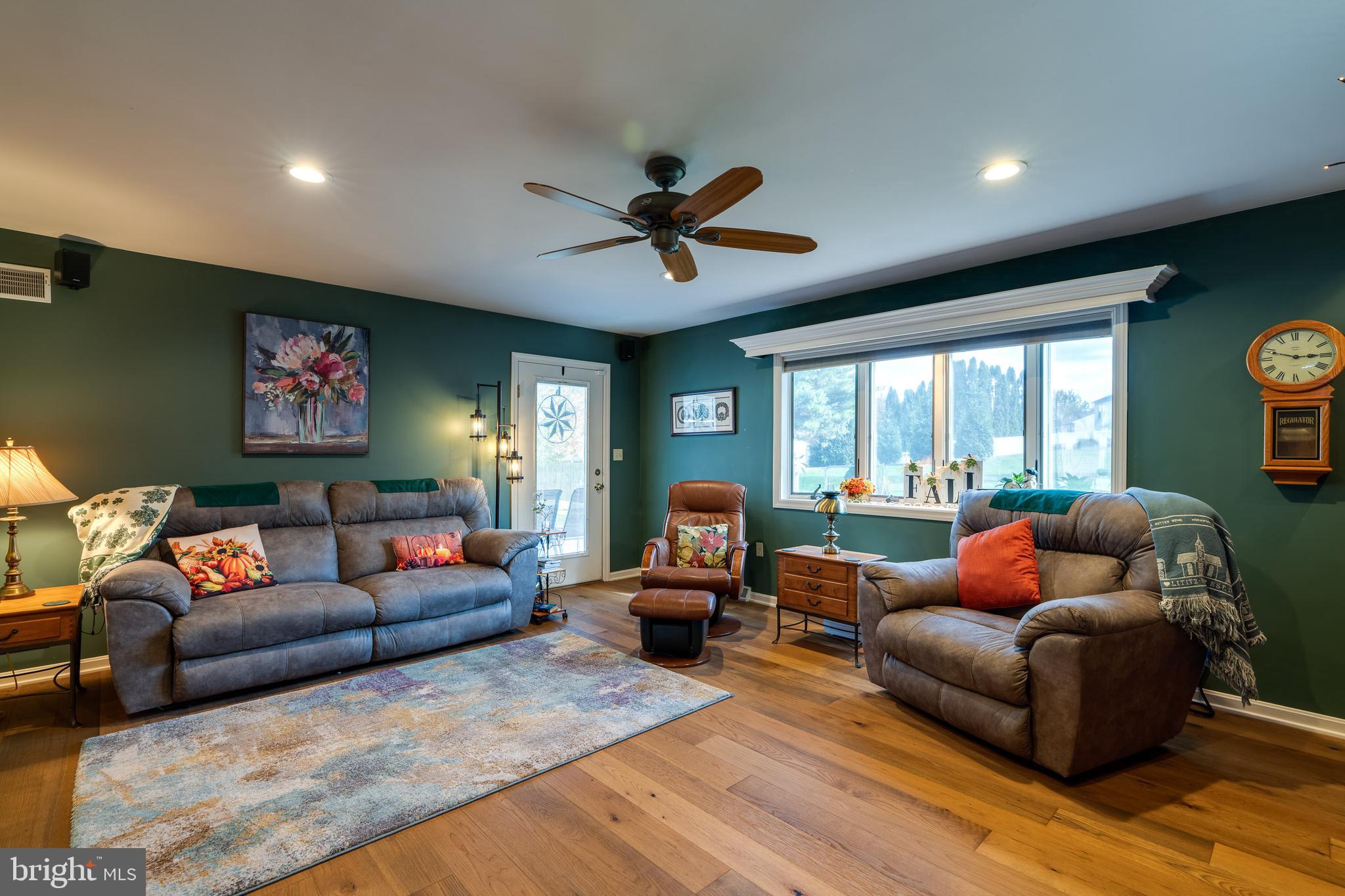 CAMBRIDGE VILLAGE - Residential