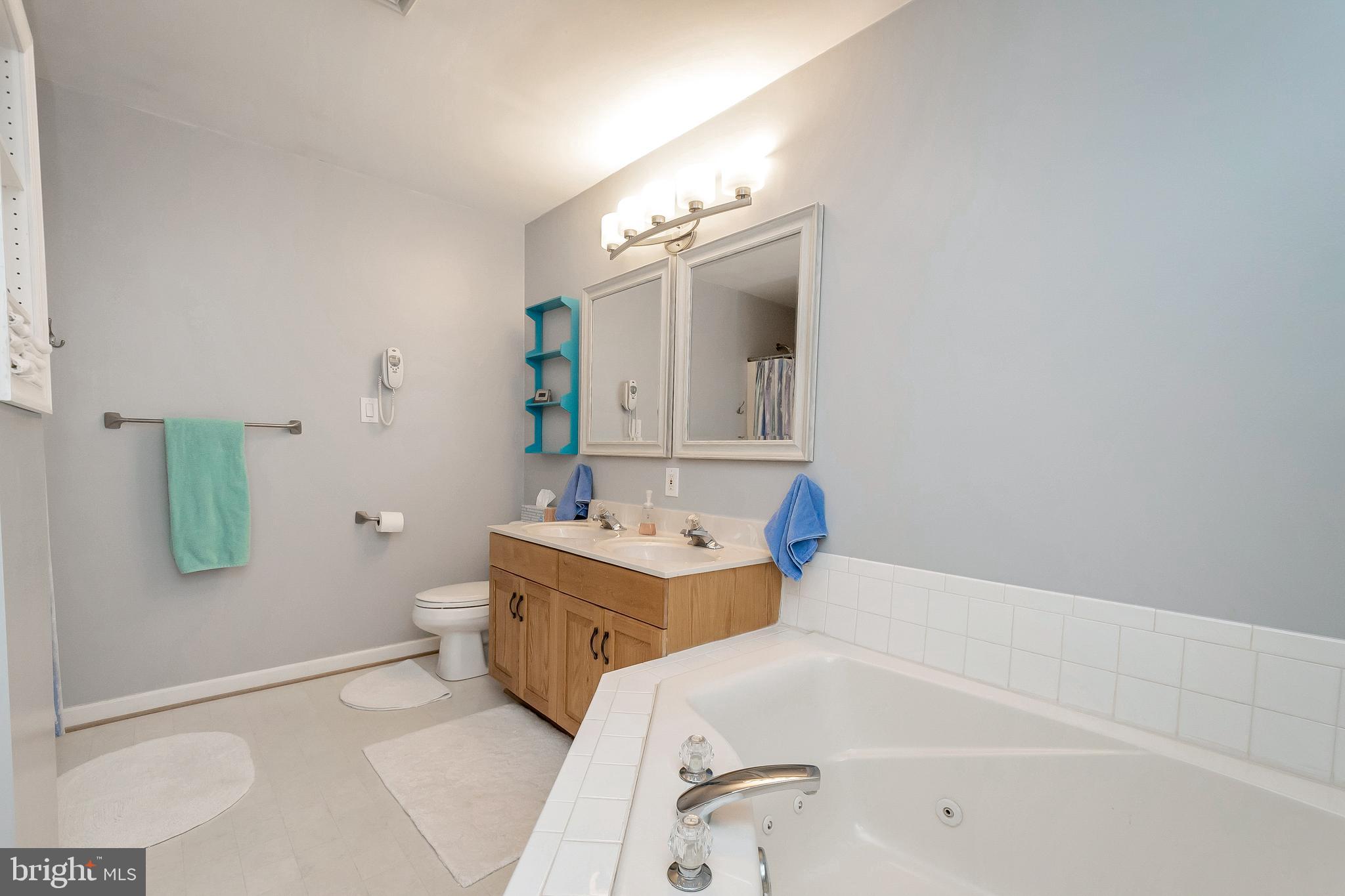 LAKE OF THE WOODS - Residential