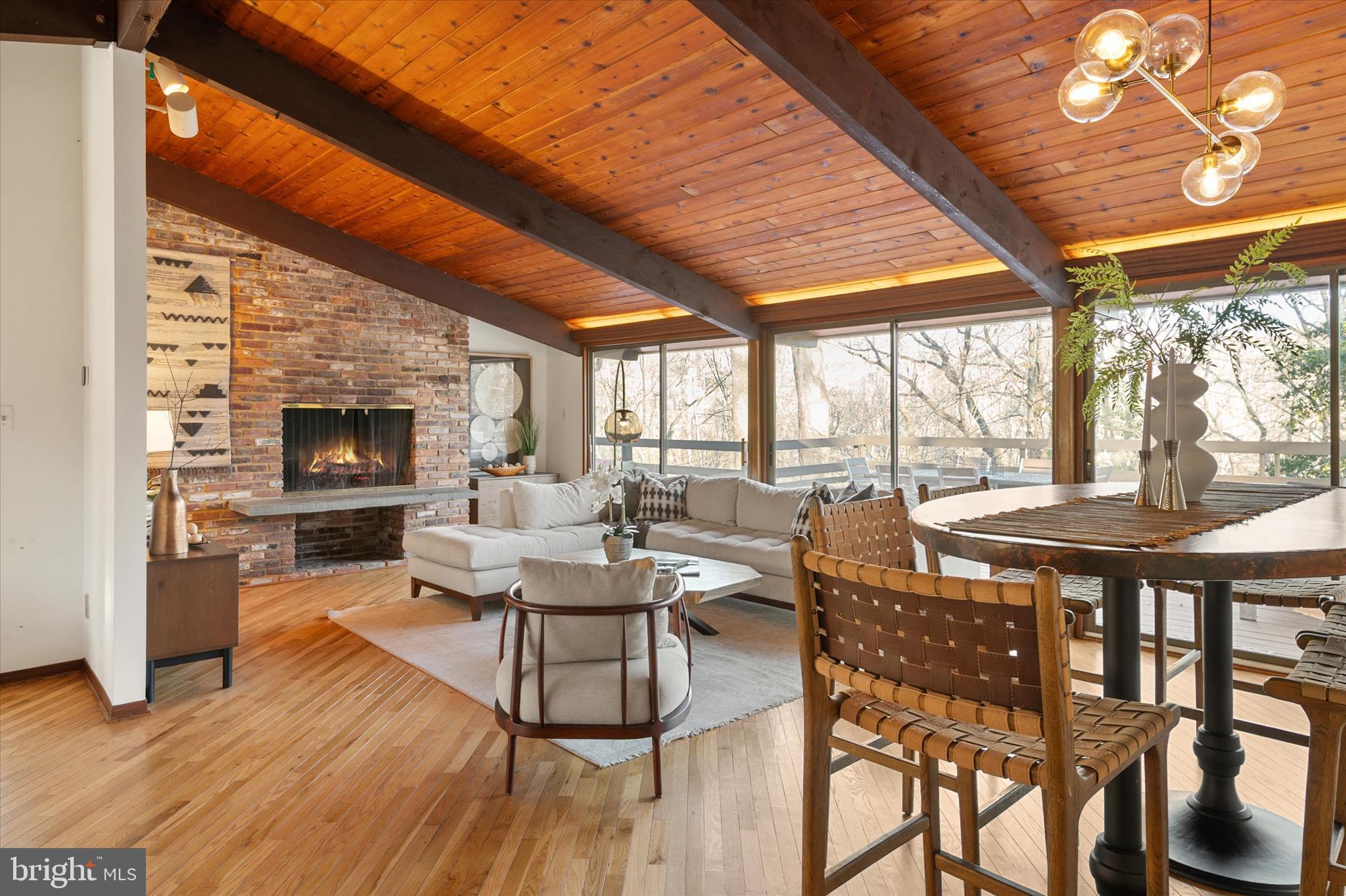 DOWNS ON THE SEVERN - Residential