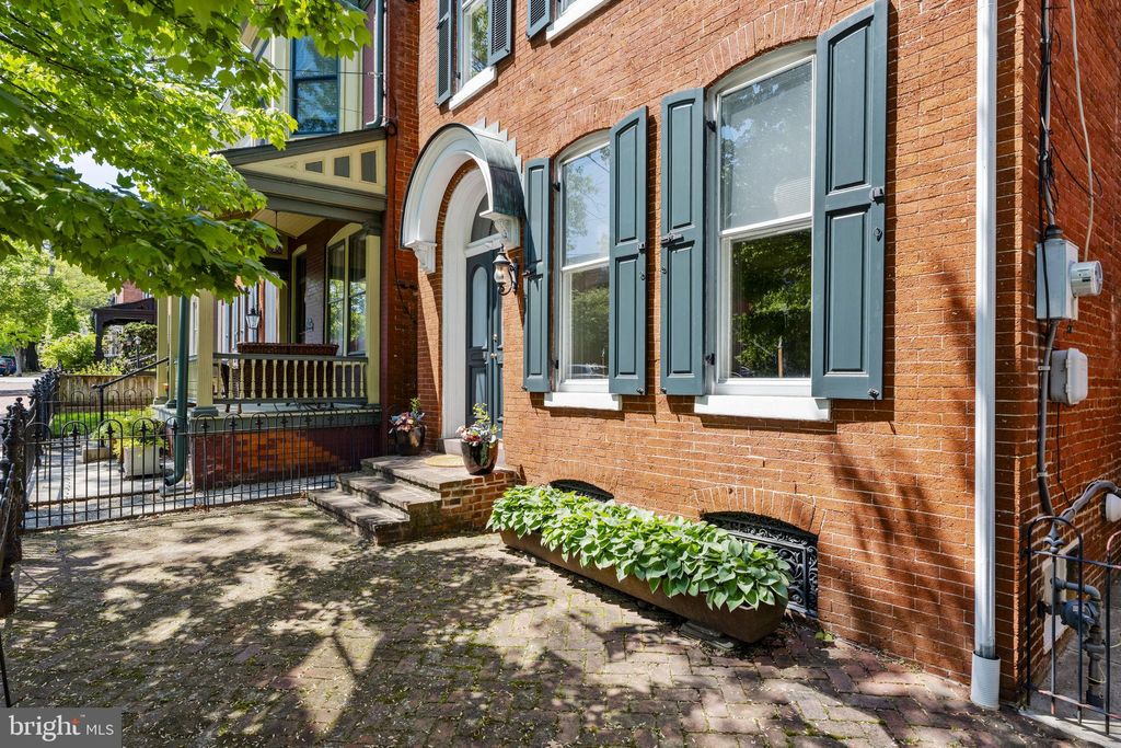 Photo of 437 W Walnut Street, LANCASTER, PA 17603 (MLS # PALA2087654)