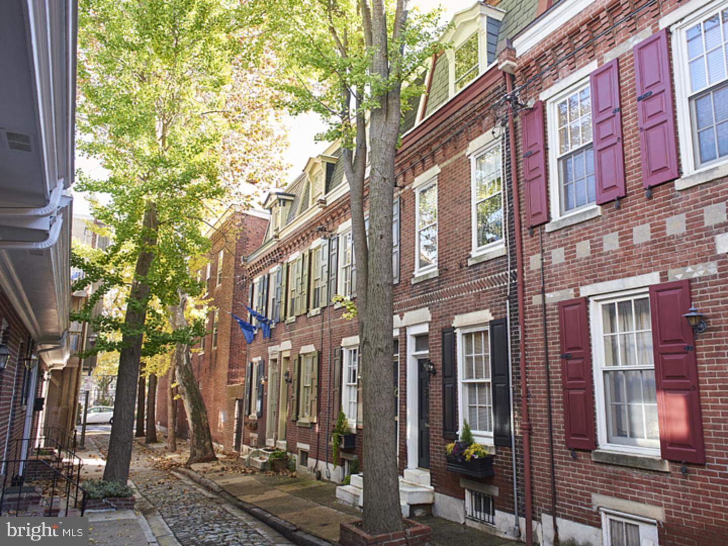 WASHINGTON SQ WEST - Residential