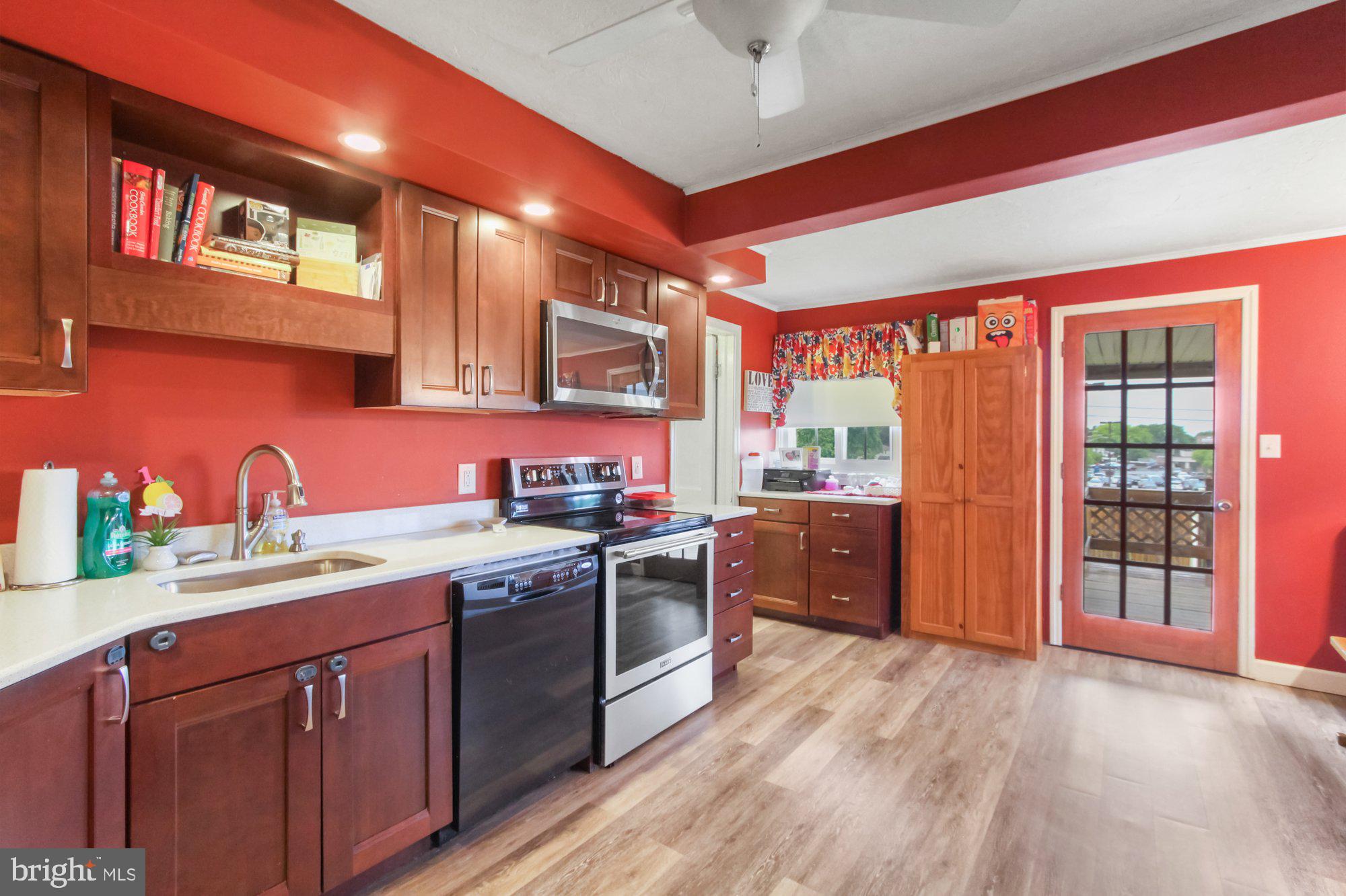 SPRINGDALE - Residential