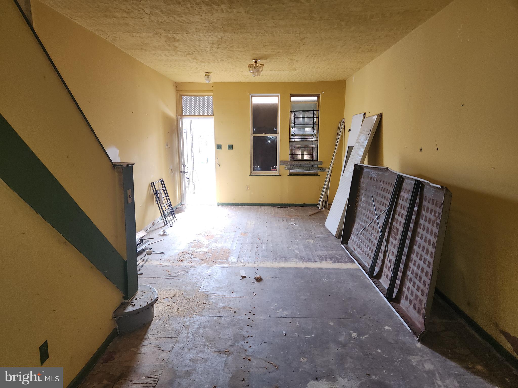 3424 W BELVEDERE AVENUE