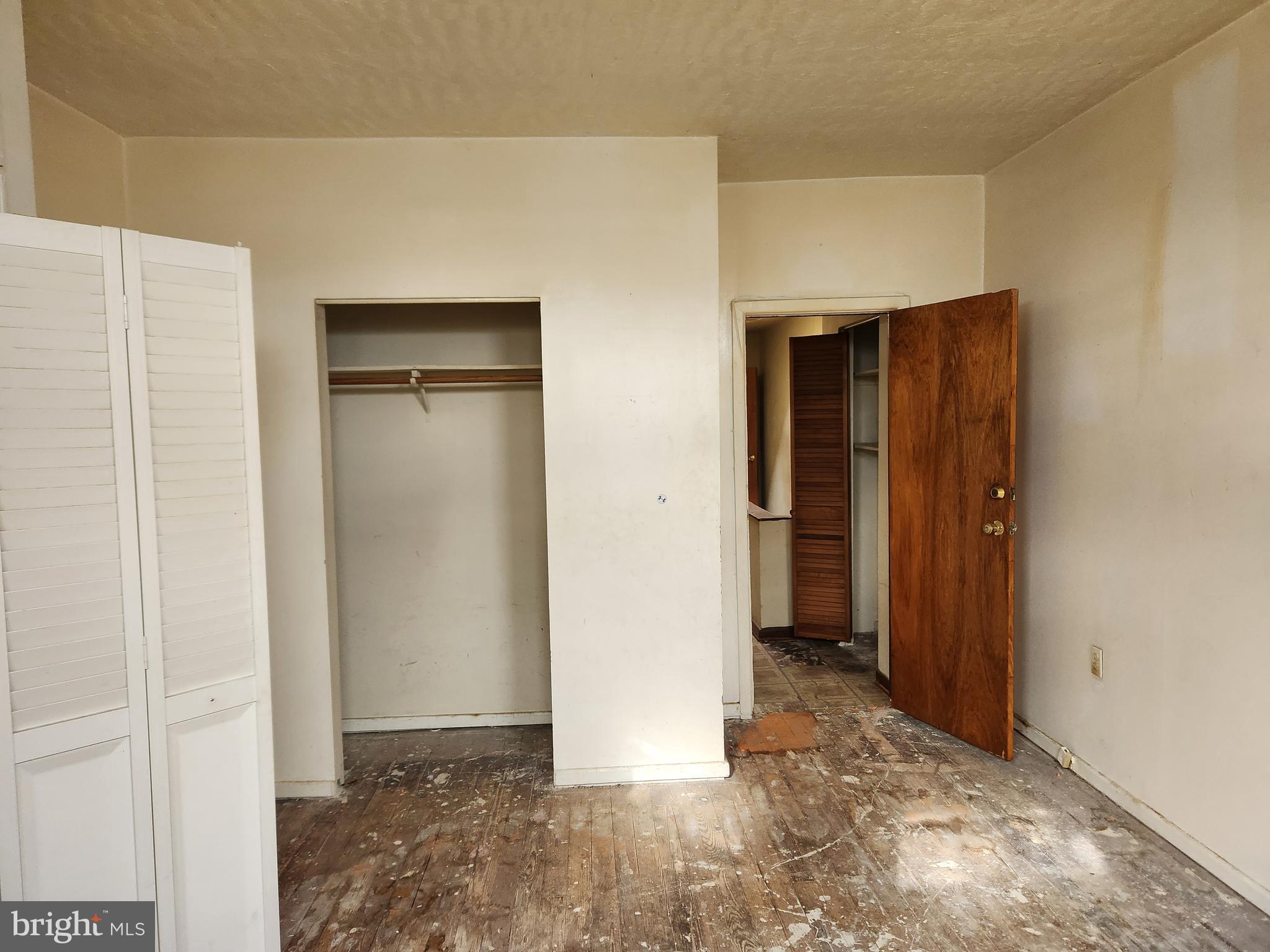 ARLINGTON - Residential