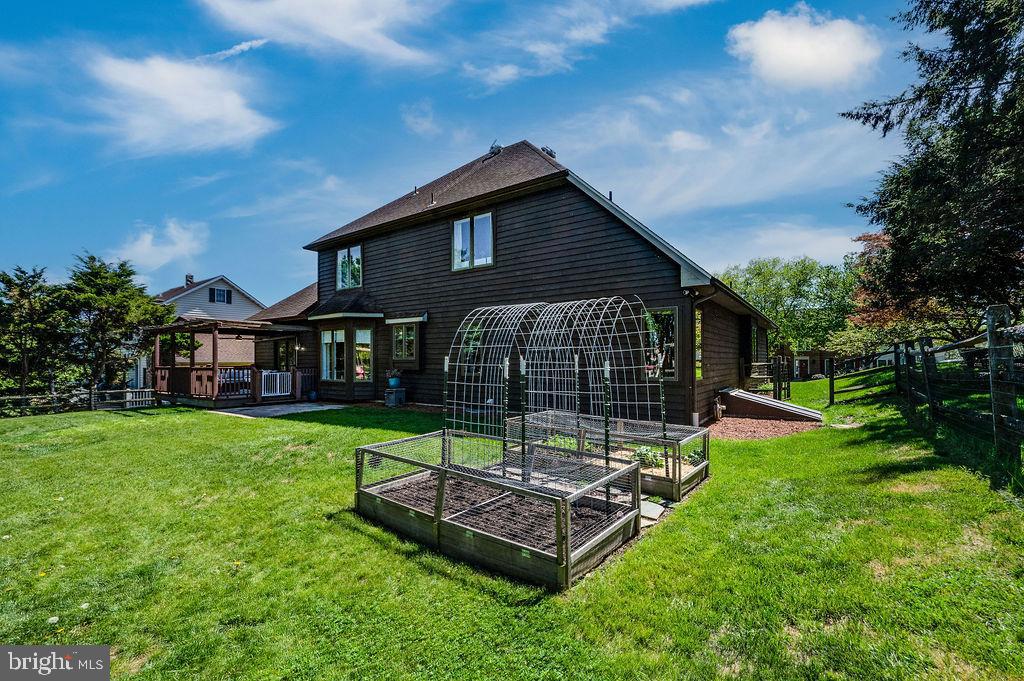 GRIST MILL FARMS - Residential