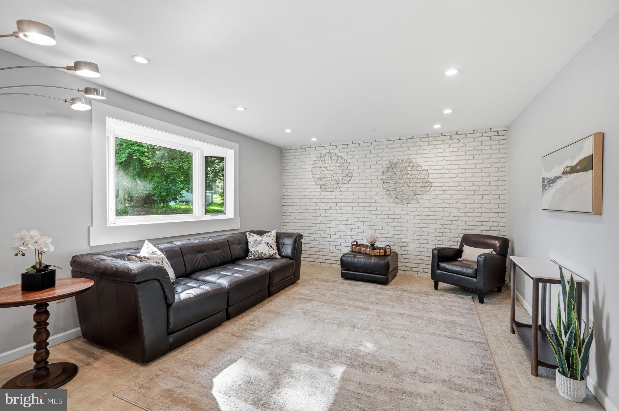COLDSTREAM - Residential