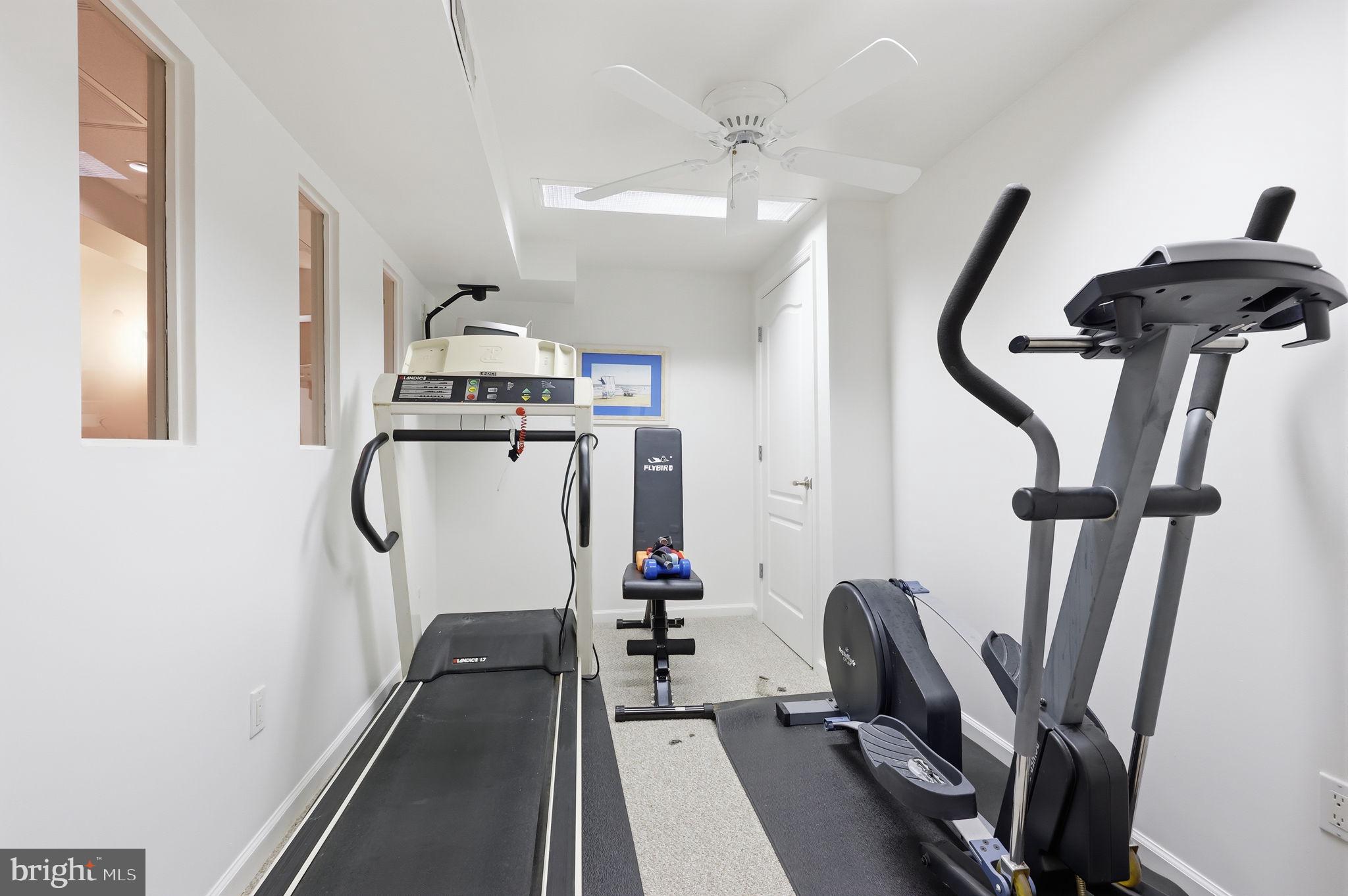 NORTHAMPTON ESTS - Residential