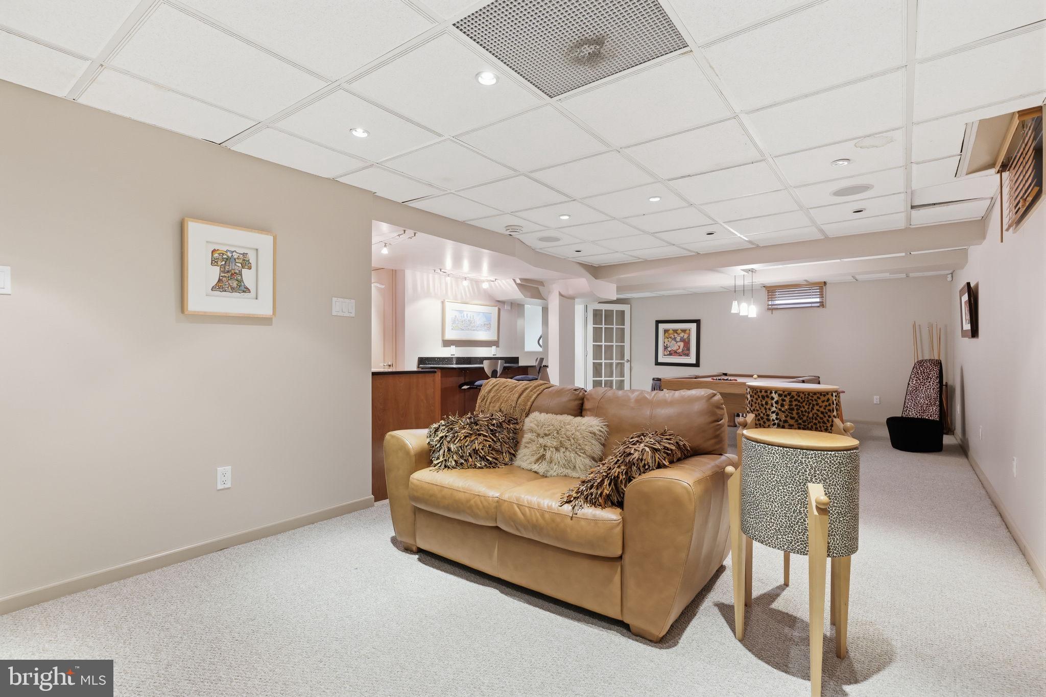 NORTHAMPTON ESTS - Residential