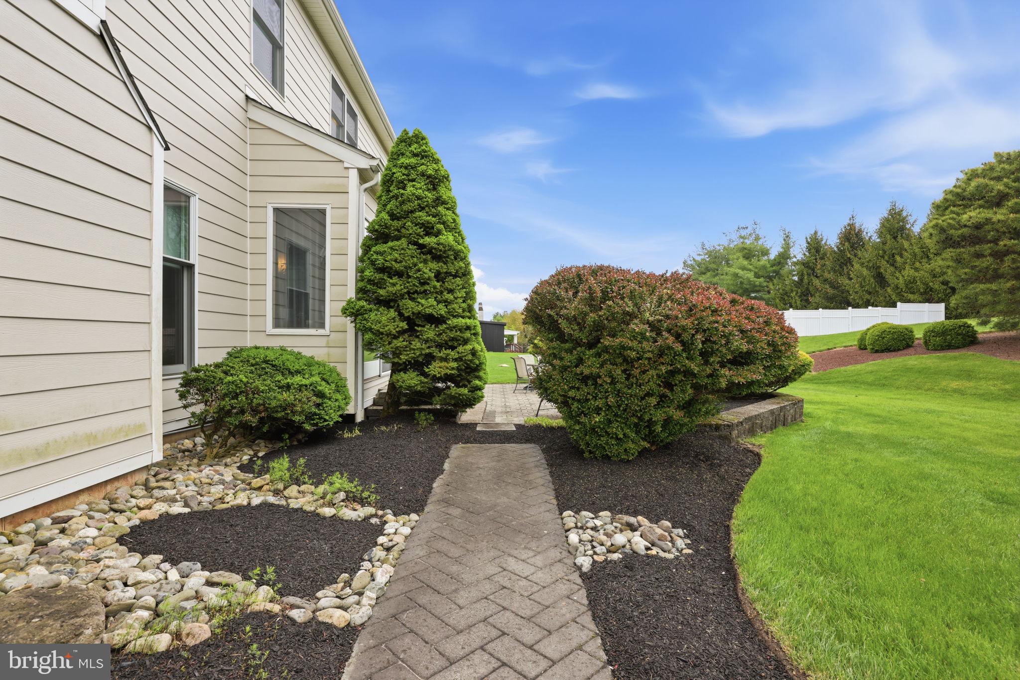 NORTHAMPTON ESTS - Residential