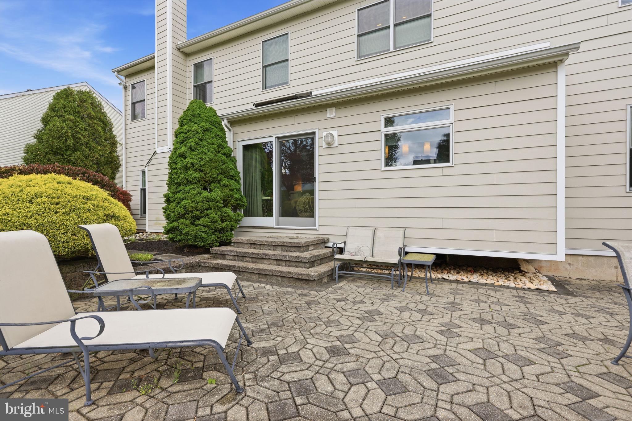 NORTHAMPTON ESTS - Residential