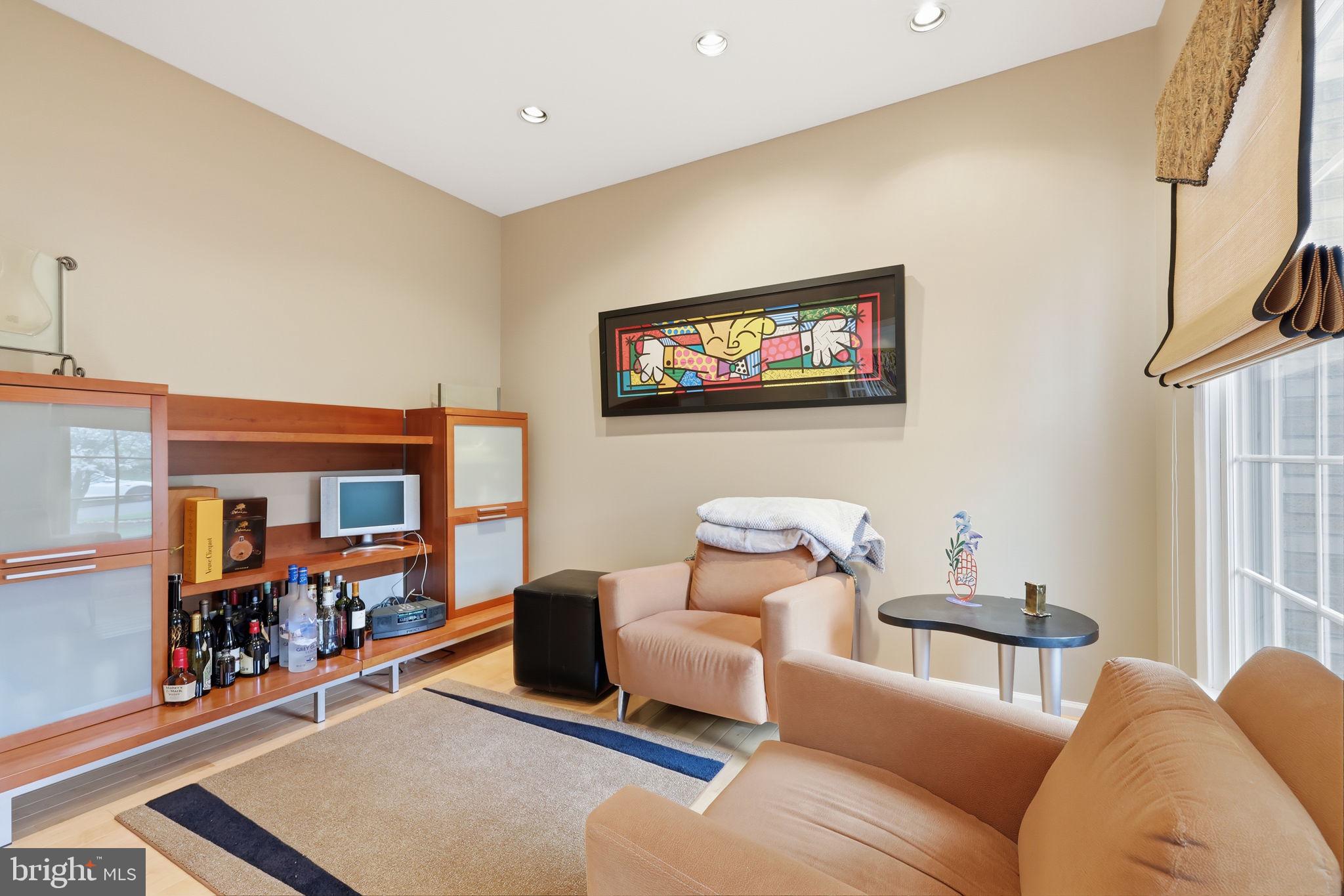 NORTHAMPTON ESTS - Residential