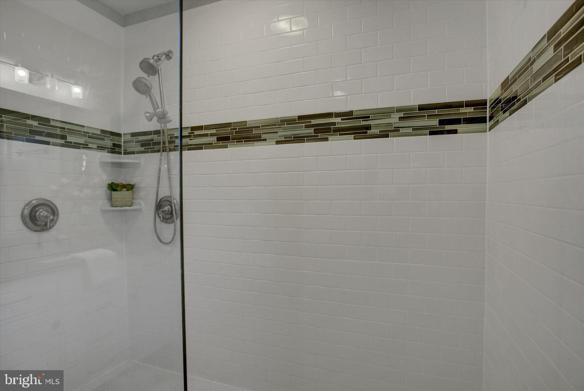 FOUNTAIN HEAD - Residential