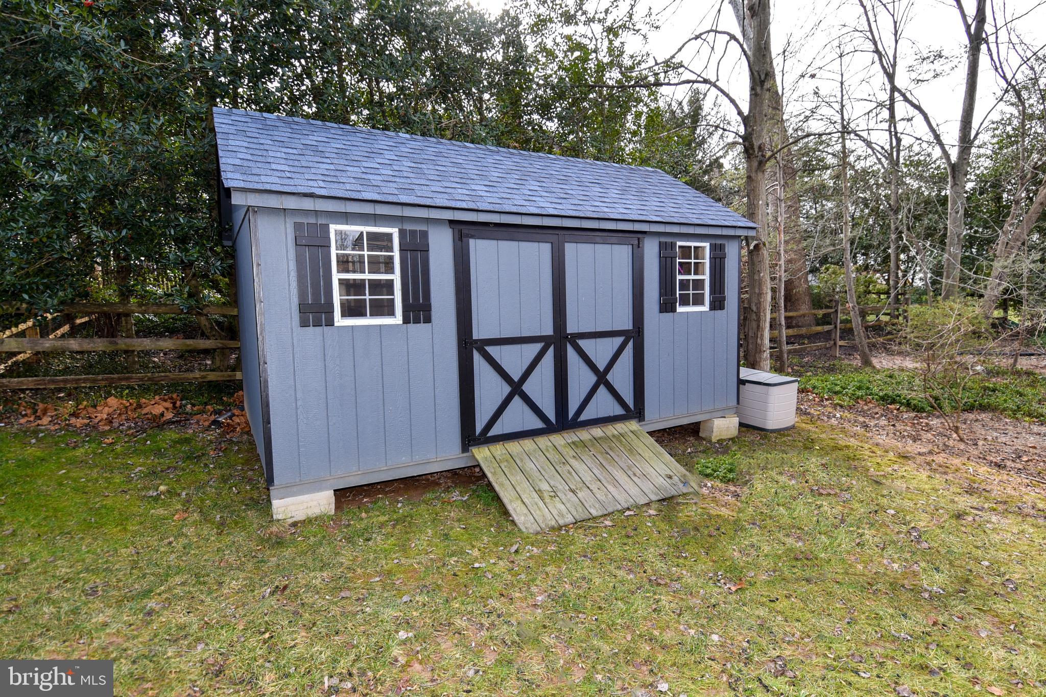 OLNEY OAKS - Residential Lease