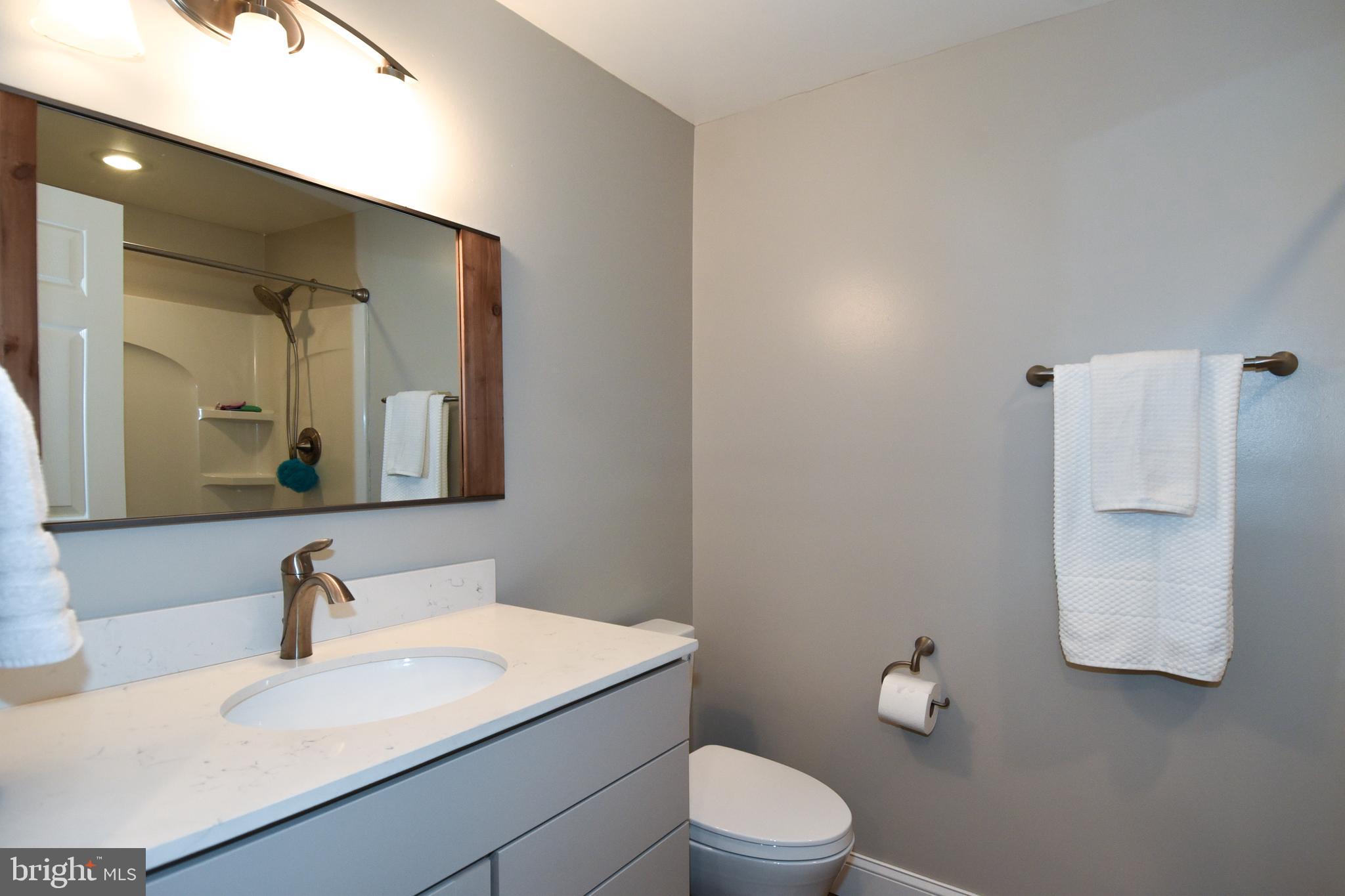 OLNEY OAKS - Residential Lease