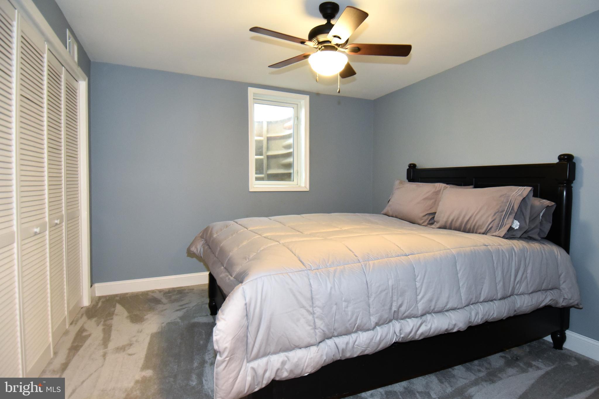 OLNEY OAKS - Residential Lease