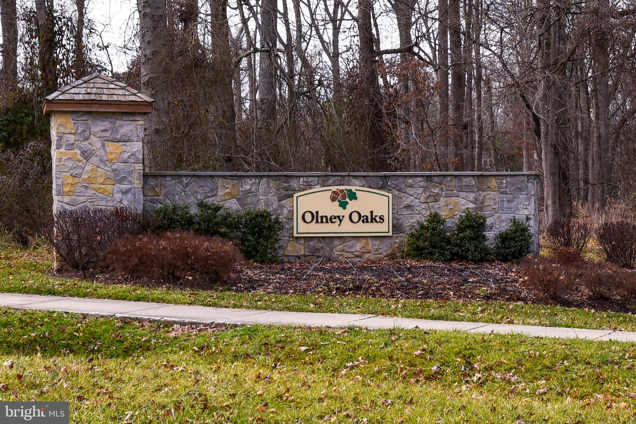 OLNEY OAKS - Residential Lease
