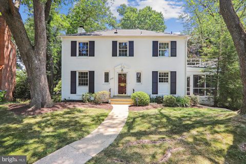 Photo of 9509 Cable Drive, Kensington, MD 20895 (MLS # MDMC2137874)