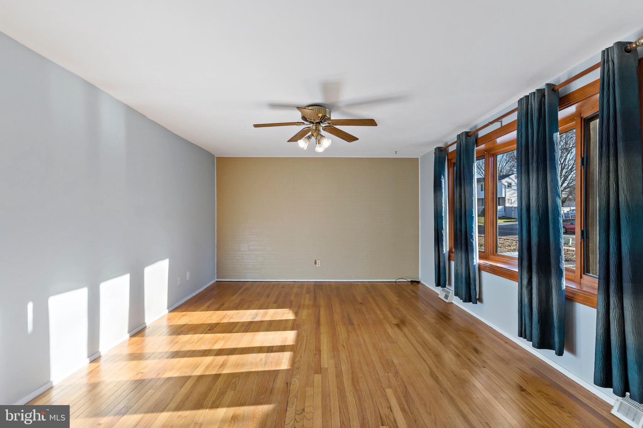 THE HIGHLANDS - Residential