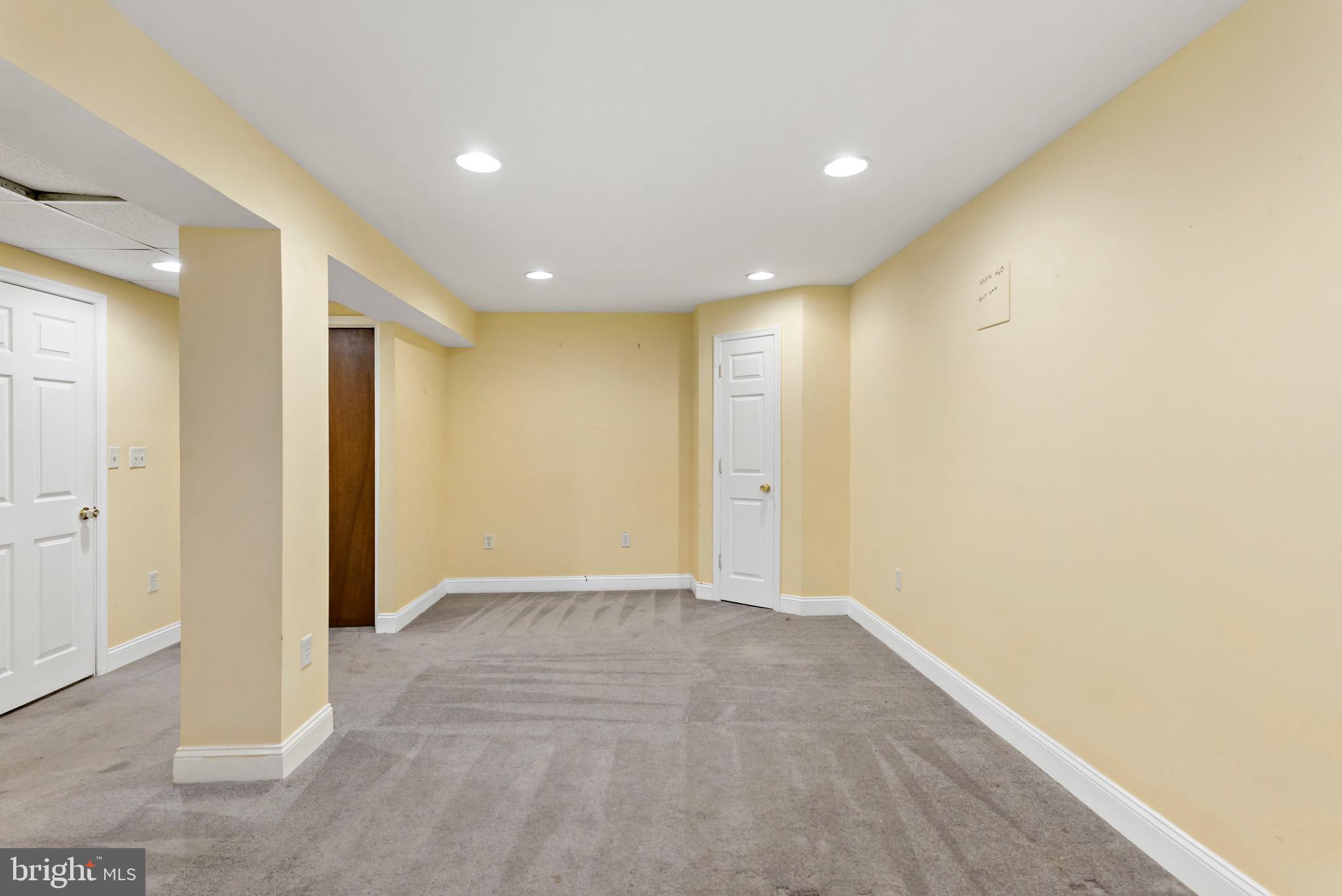 THE HIGHLANDS - Residential