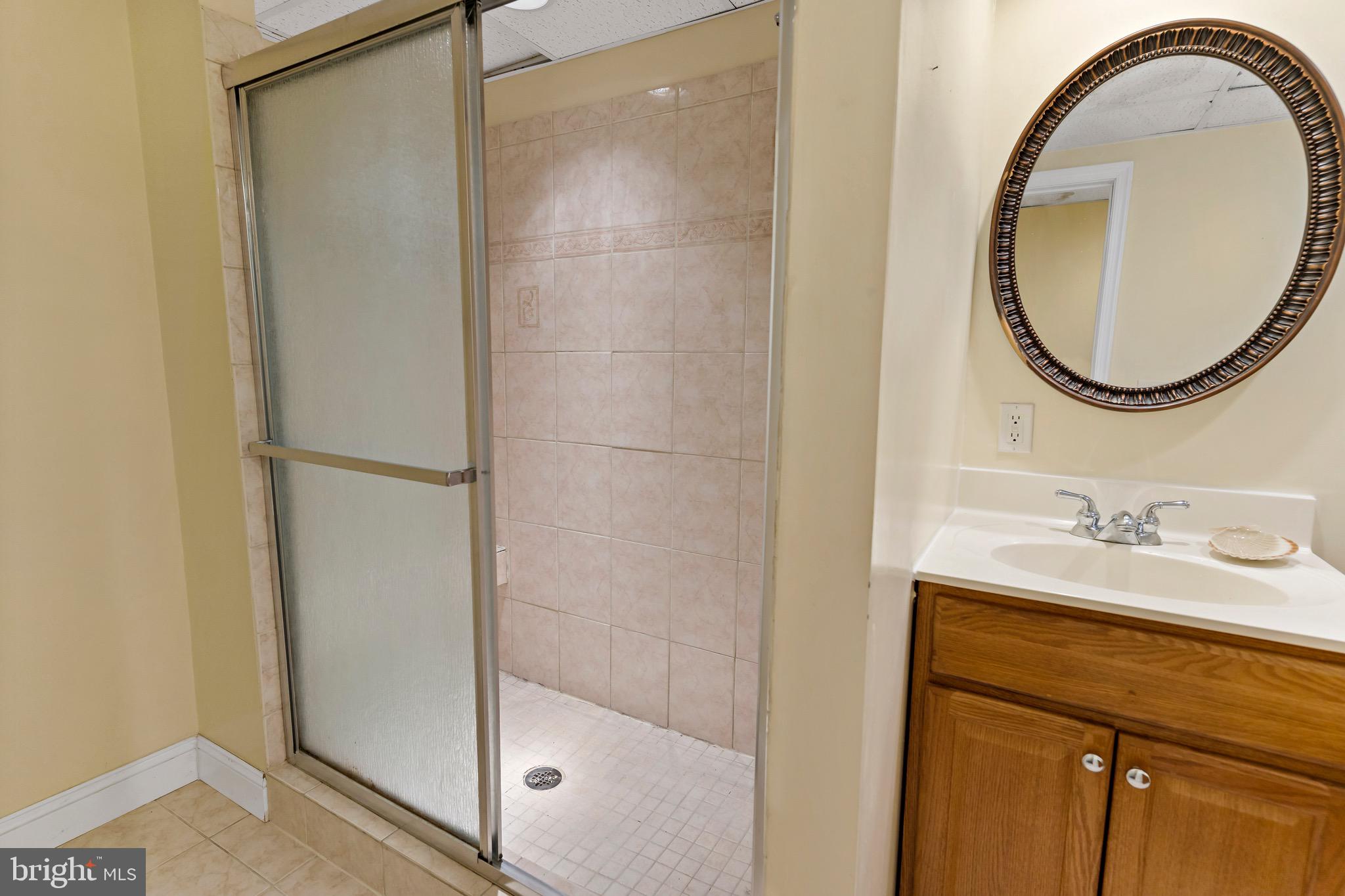 THE HIGHLANDS - Residential