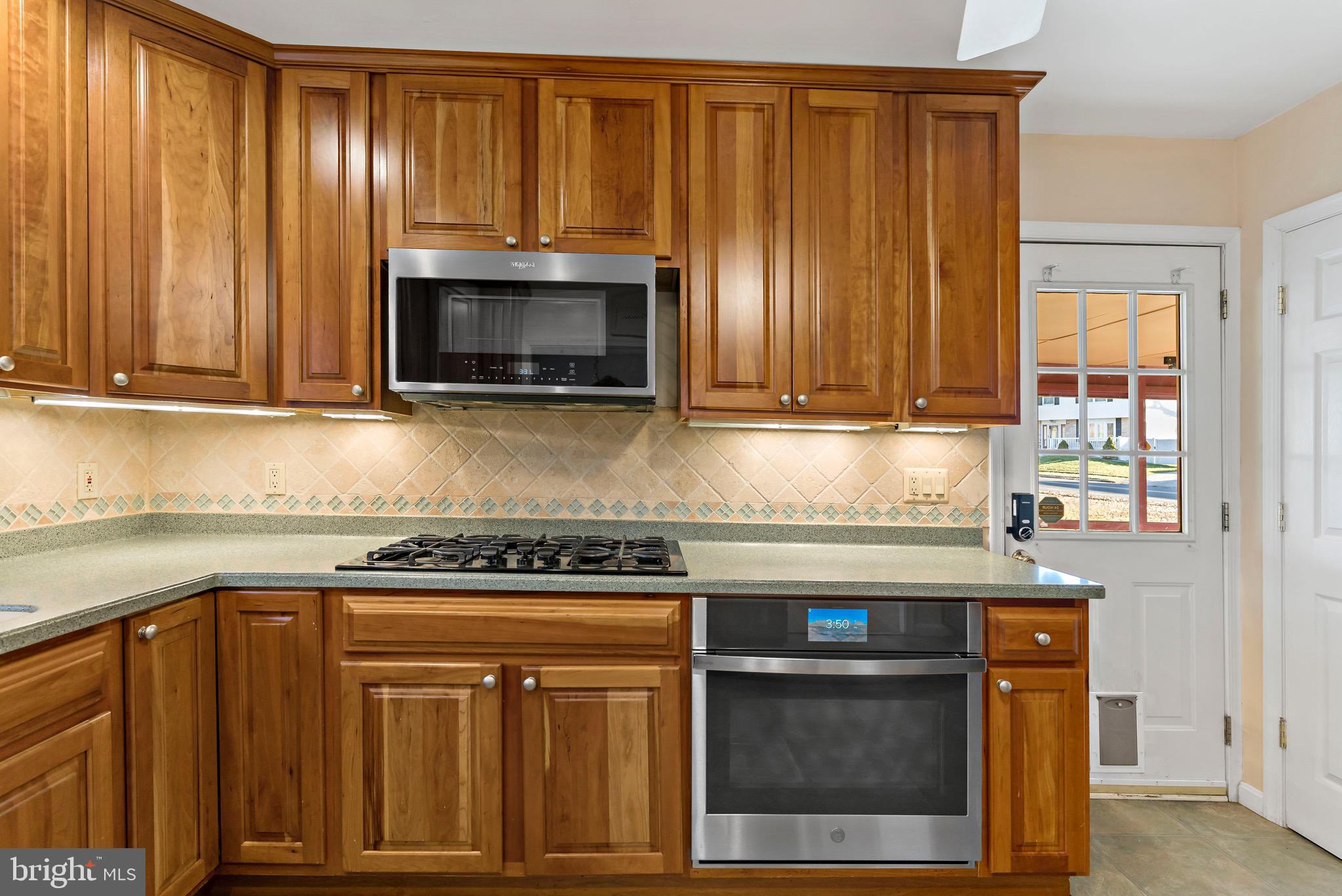 THE HIGHLANDS - Residential