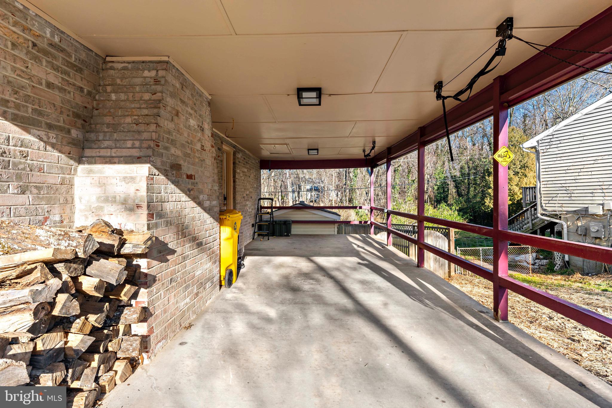 THE HIGHLANDS - Residential