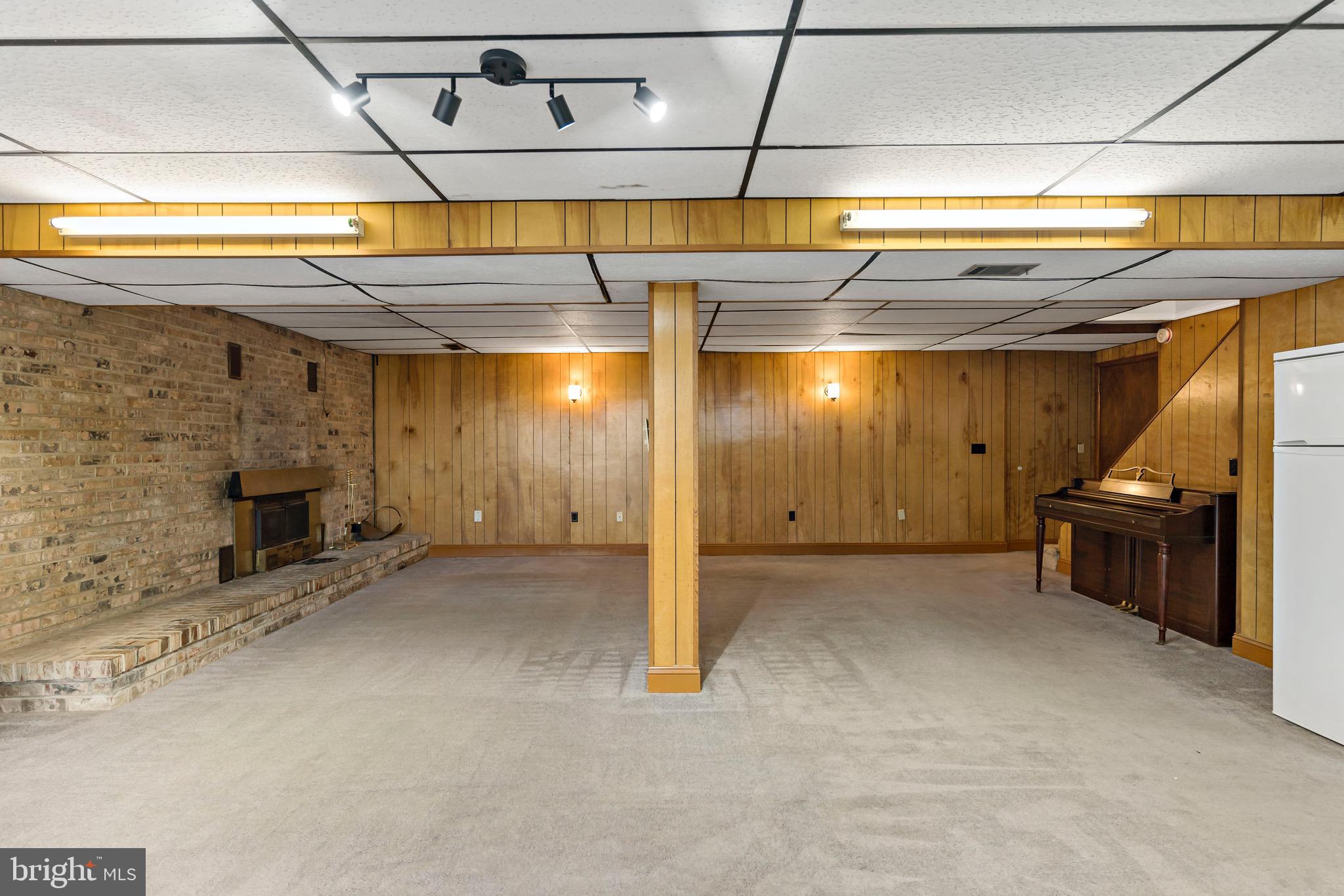 THE HIGHLANDS - Residential