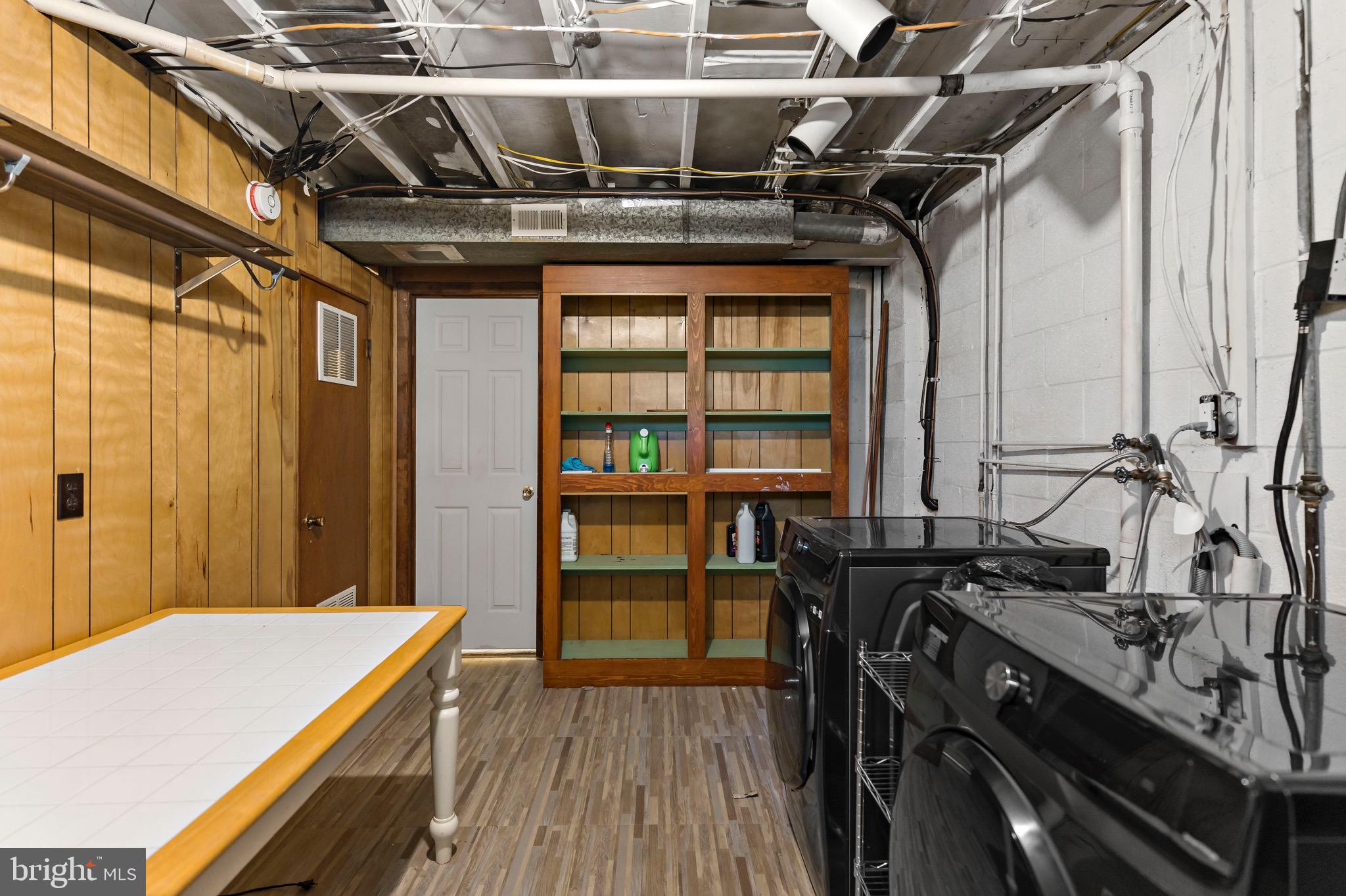 THE HIGHLANDS - Residential