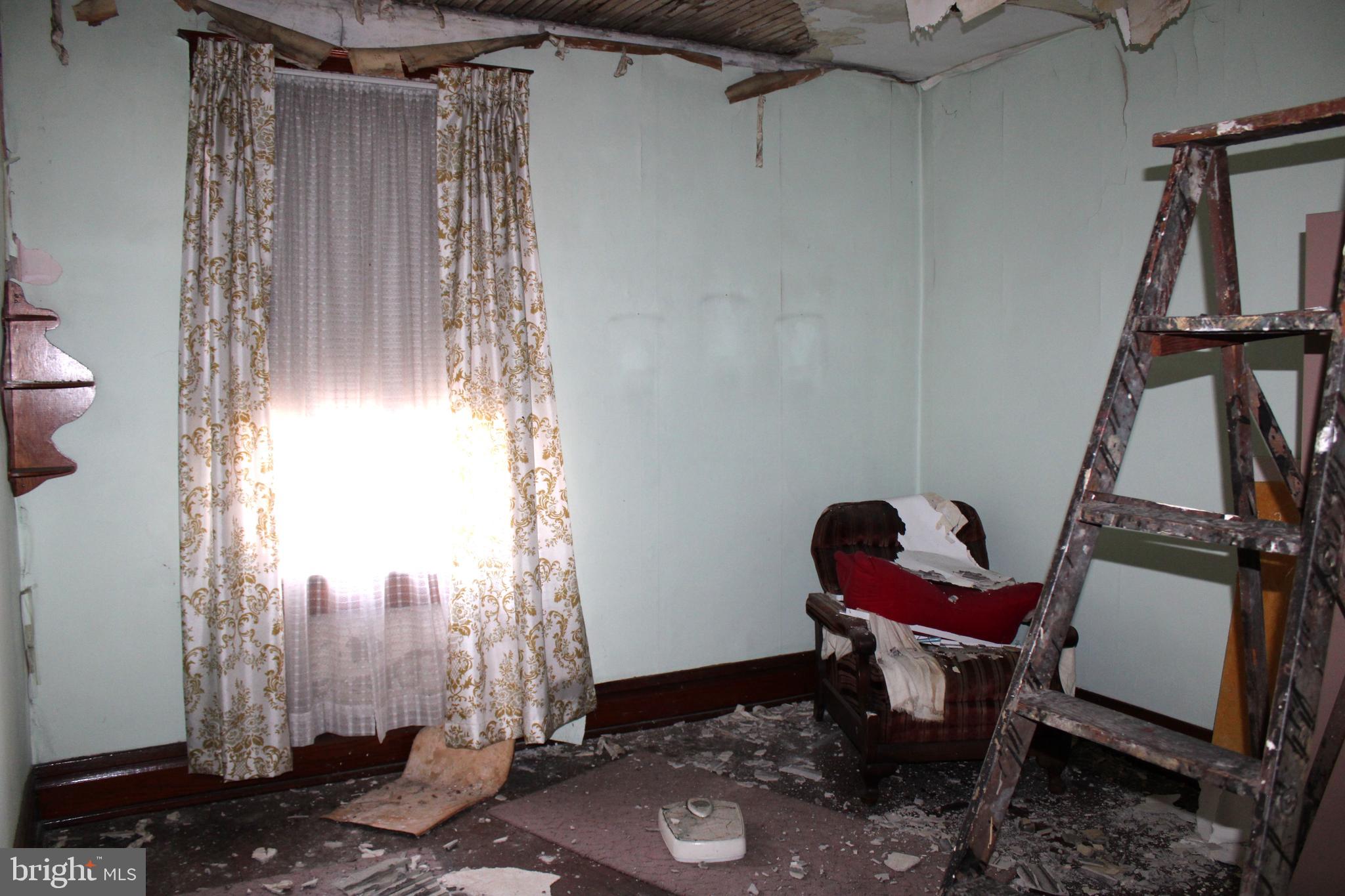 NORTH END - Residential