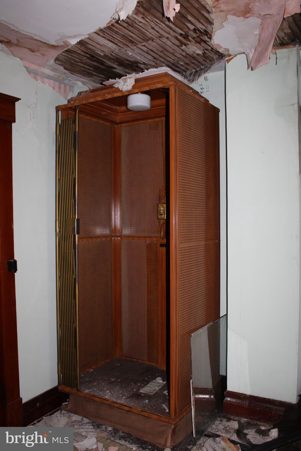 NORTH END - Residential