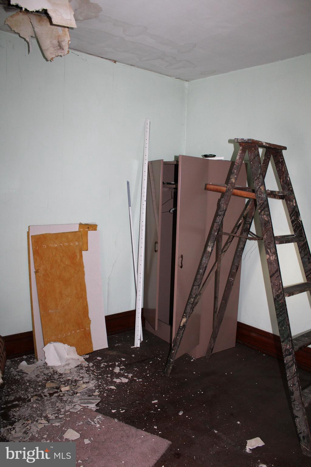 NORTH END - Residential