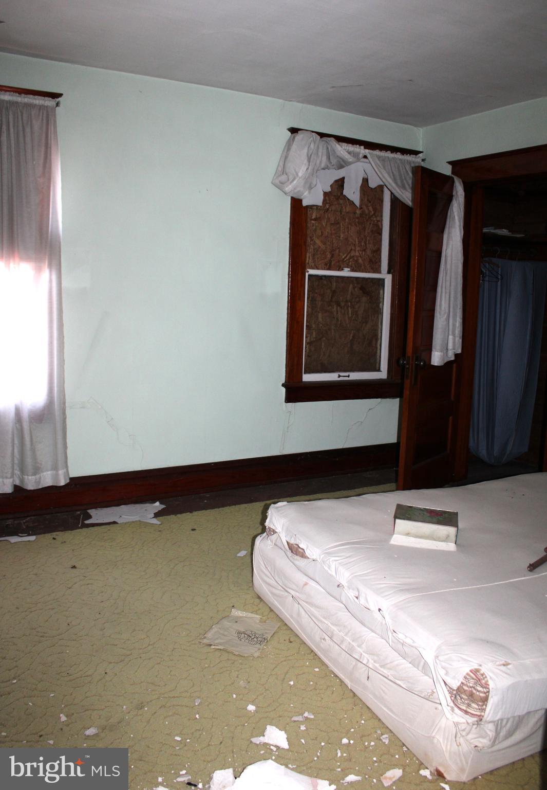 NORTH END - Residential