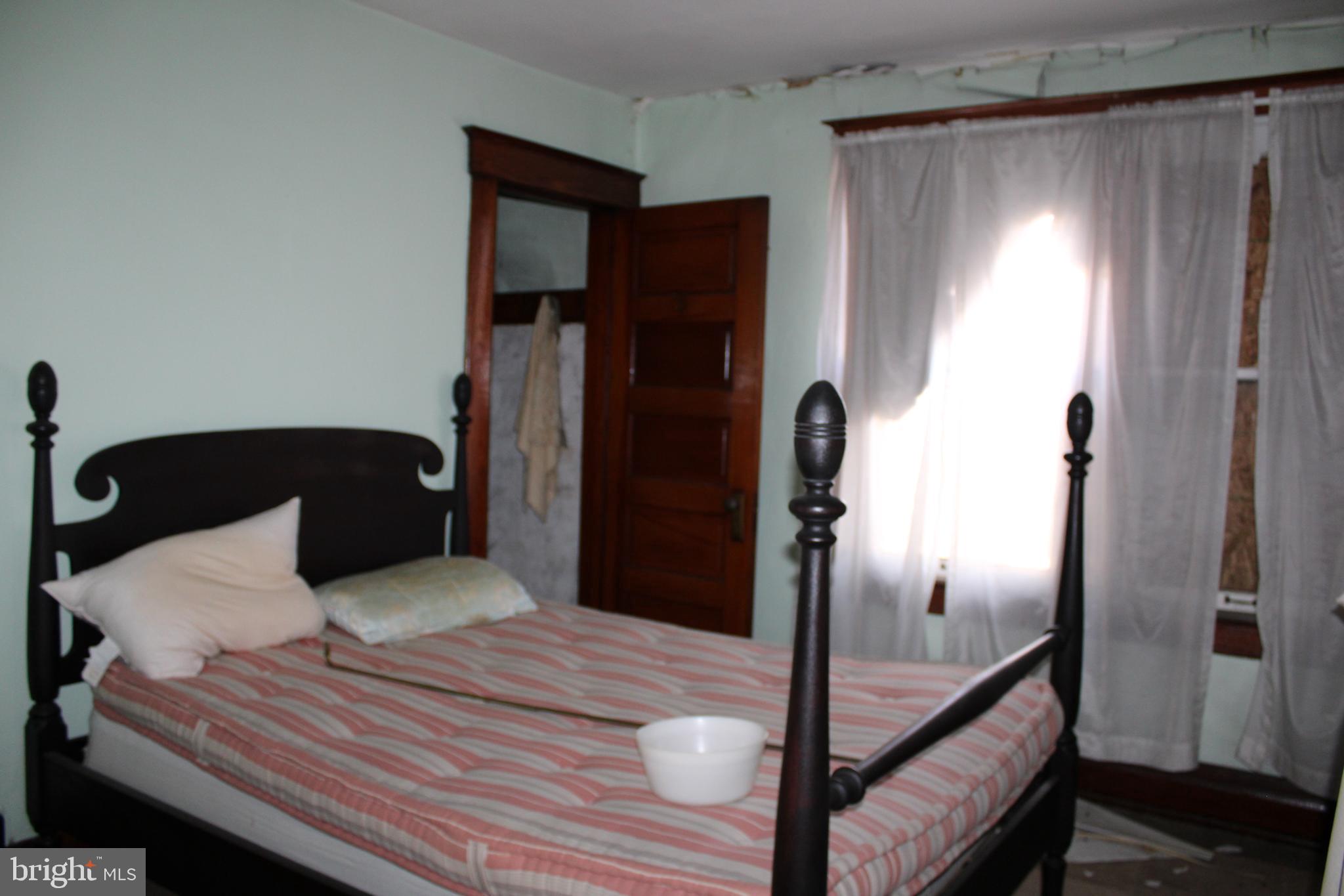 NORTH END - Residential