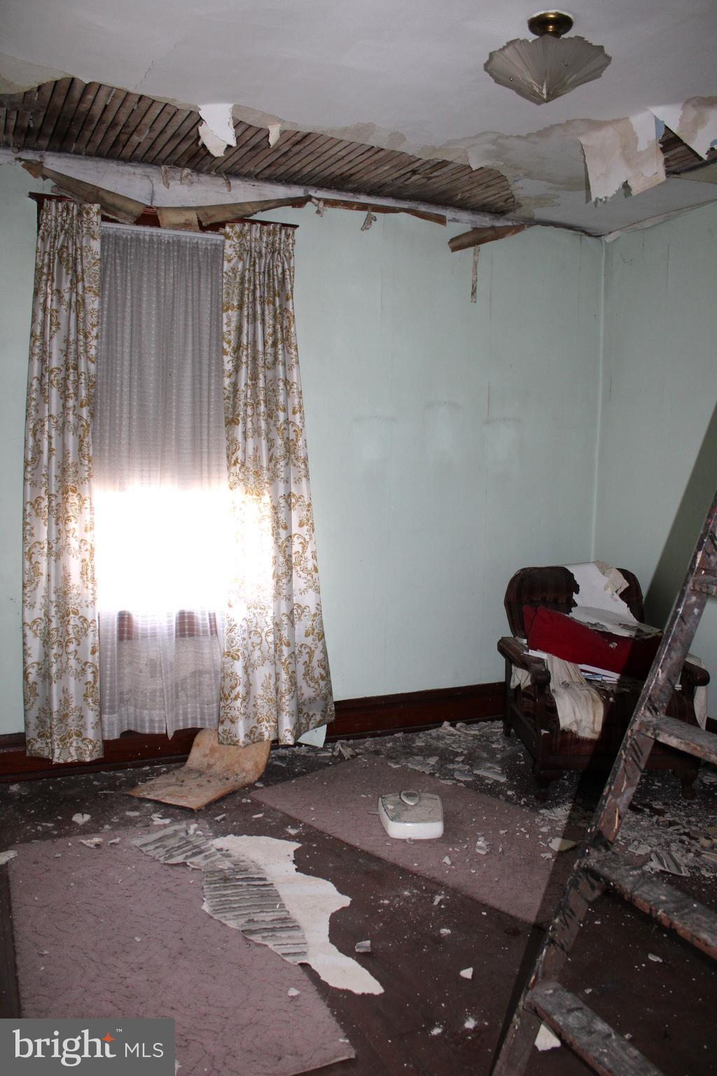 NORTH END - Residential