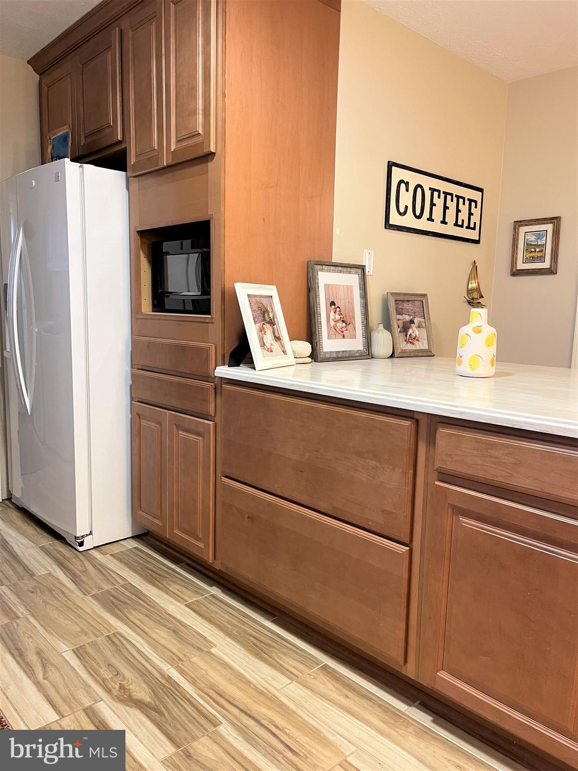 BLUFF POINT - Residential Lease