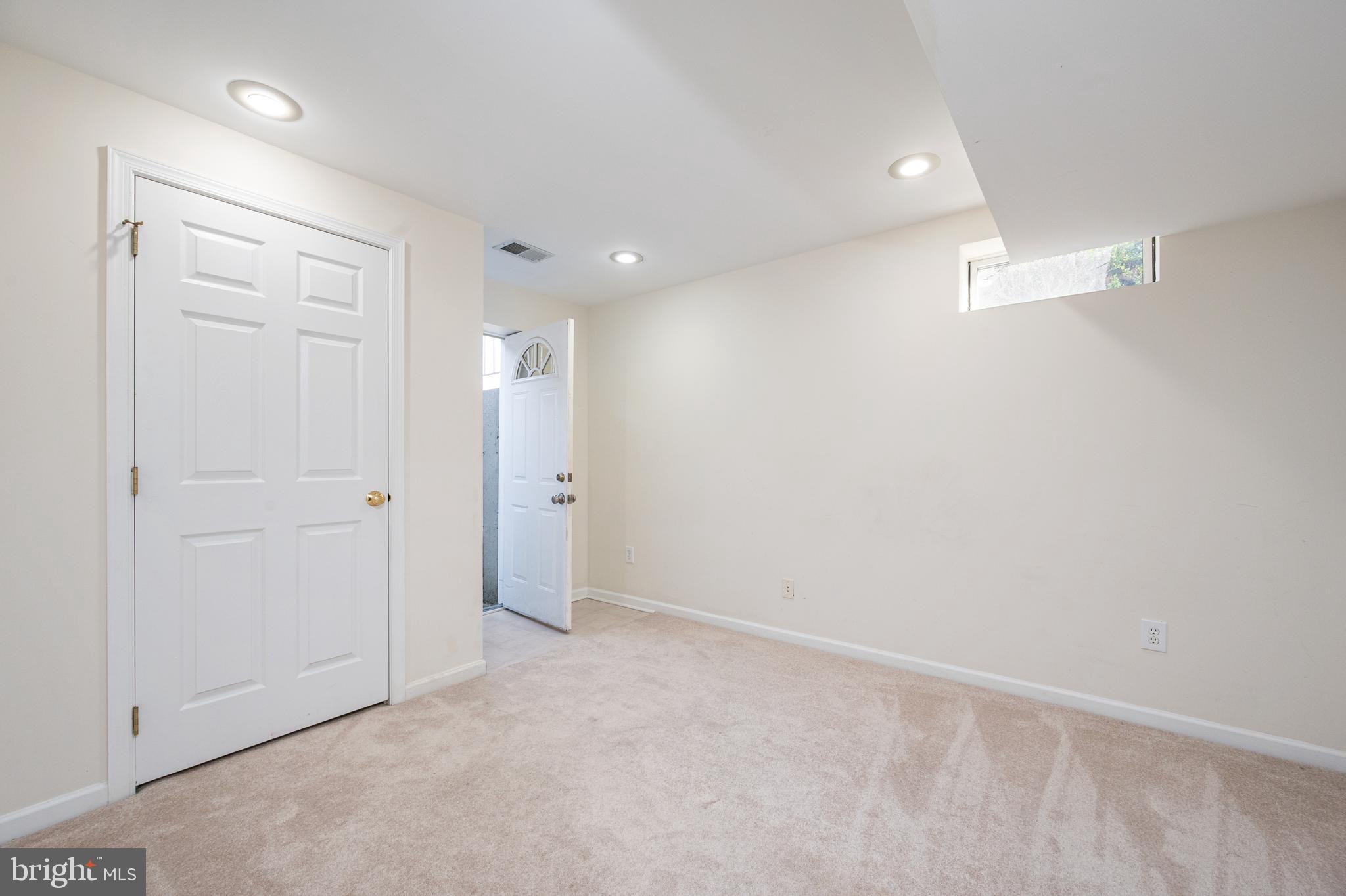 PLEASANT VALLEY - Residential