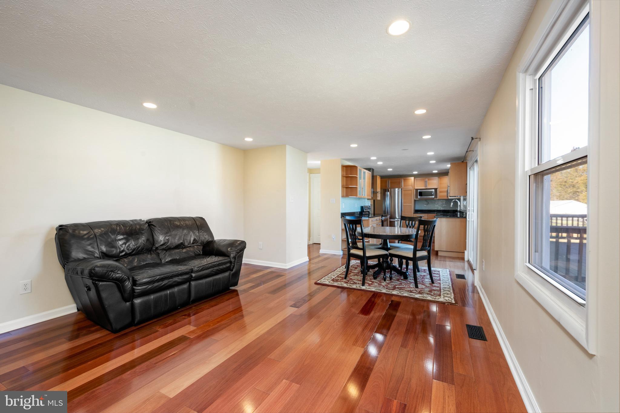 PLEASANT VALLEY - Residential