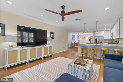 Tiny photo for 52 Sunset Drive, SEVERNA PARK, MD 21146 (MLS # MDAA2144634)