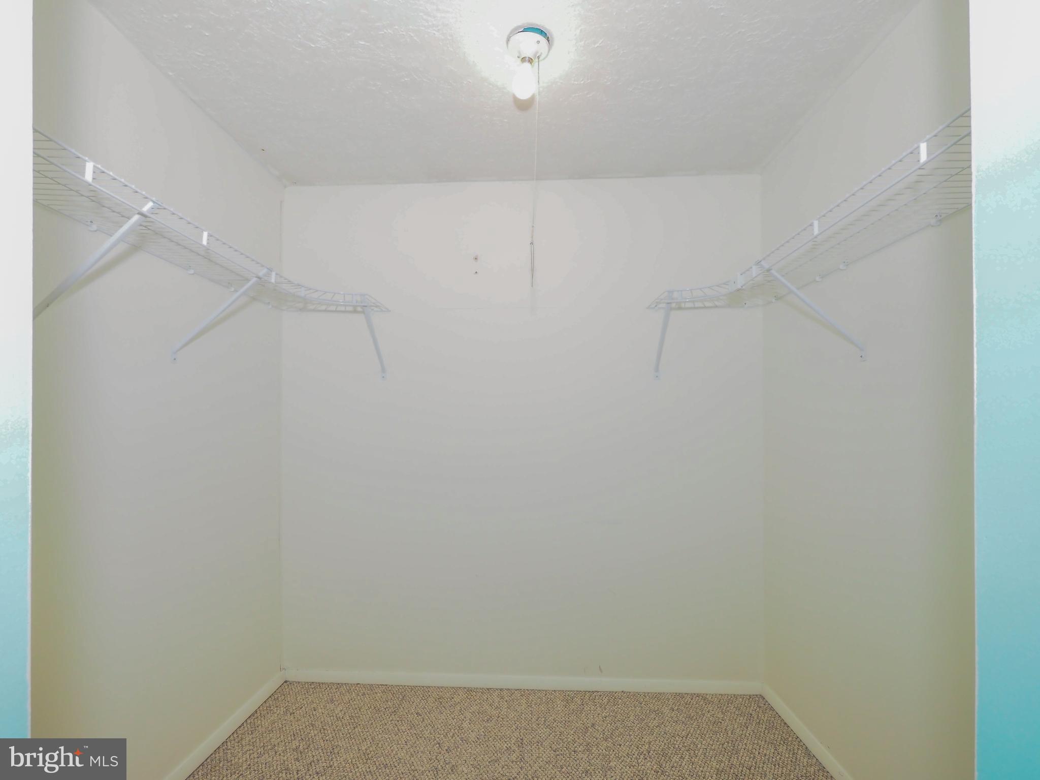 WOODS EDGE TOWNHOME CONDOMINIUMS - Residential