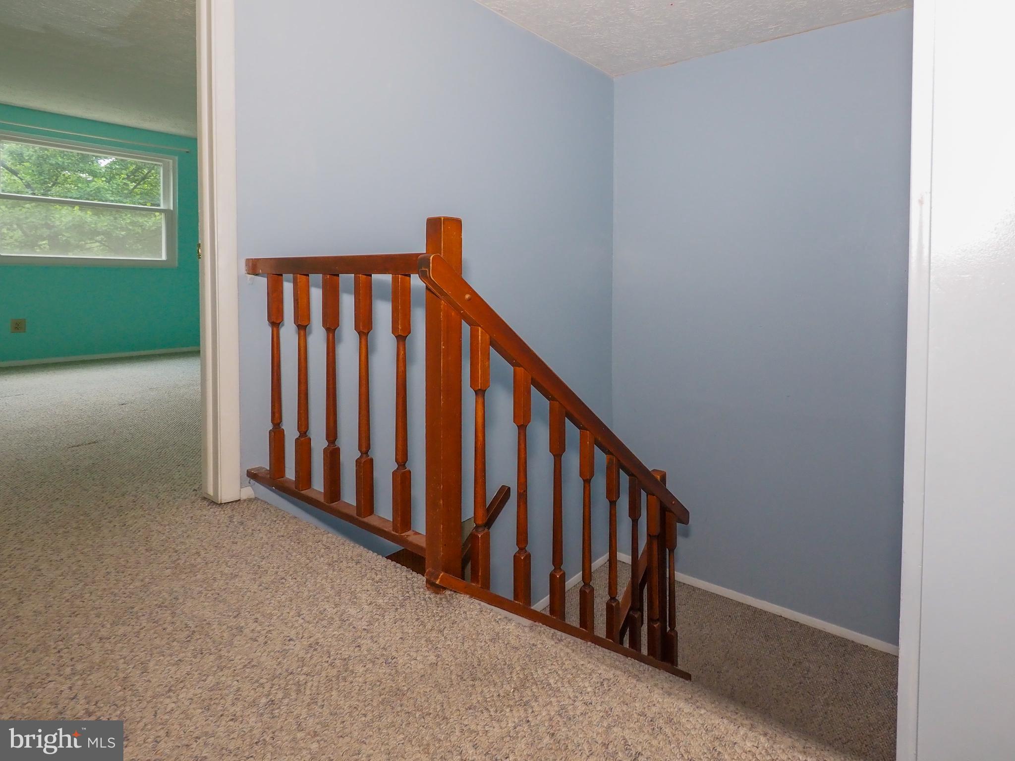 WOODS EDGE TOWNHOME CONDOMINIUMS - Residential