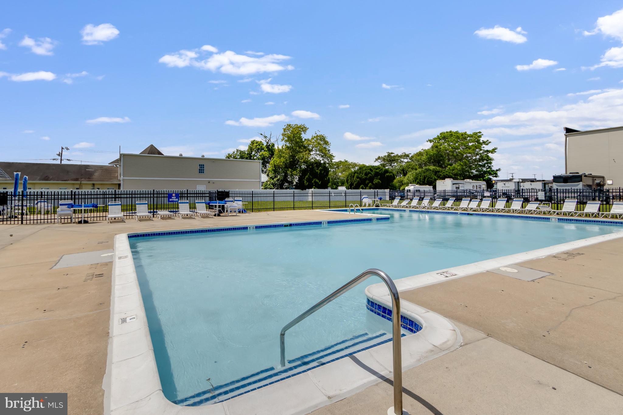 COLONIAL EAST MHP - Residential