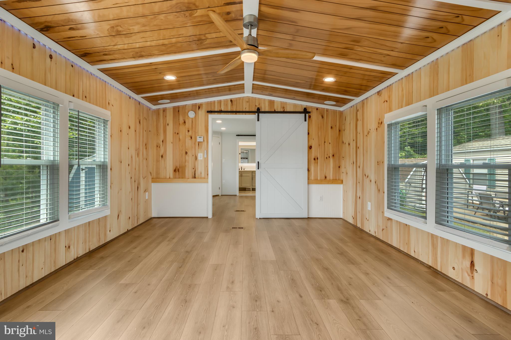 COLONIAL EAST MHP - Residential