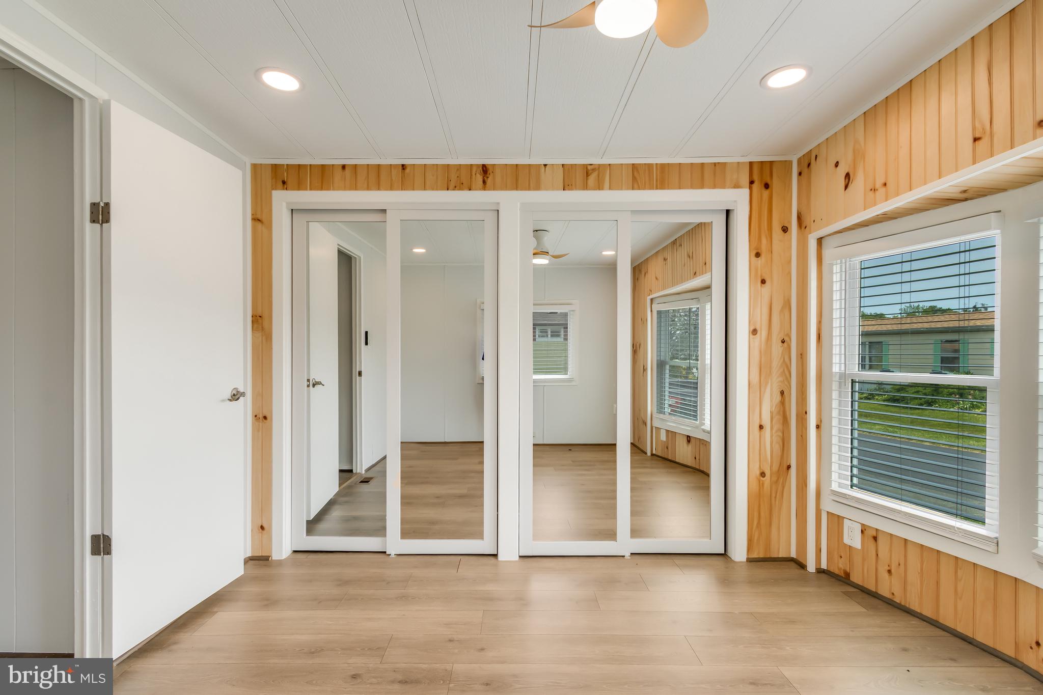 COLONIAL EAST MHP - Residential