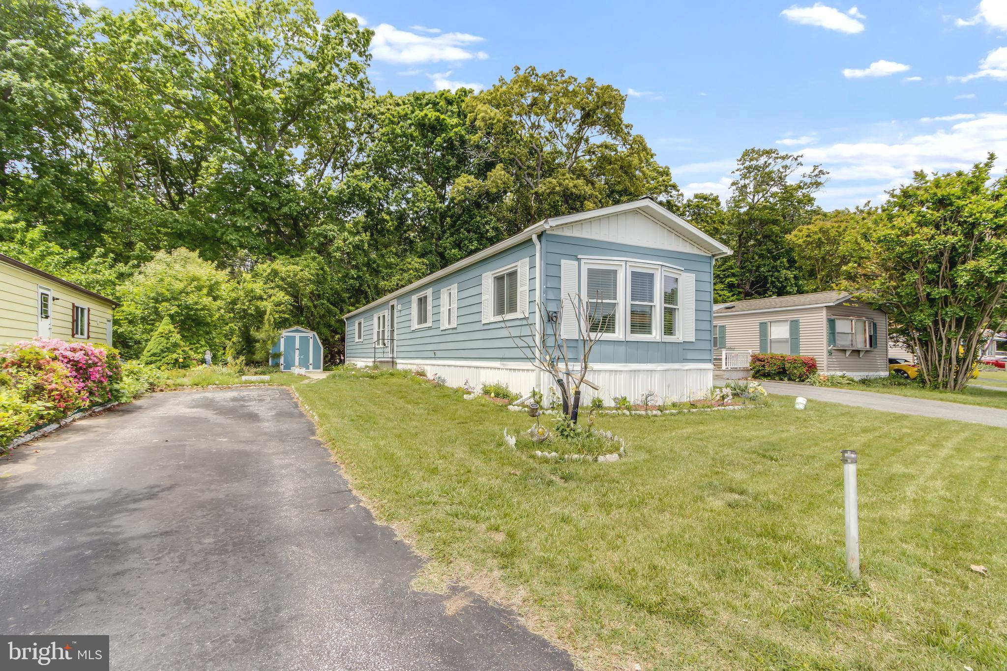 COLONIAL EAST MHP - Residential