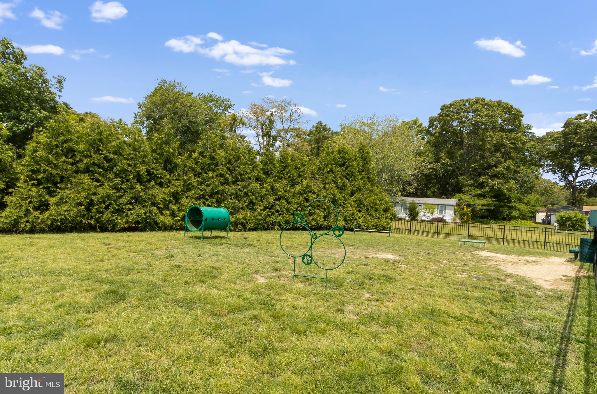 COLONIAL EAST MHP - Residential