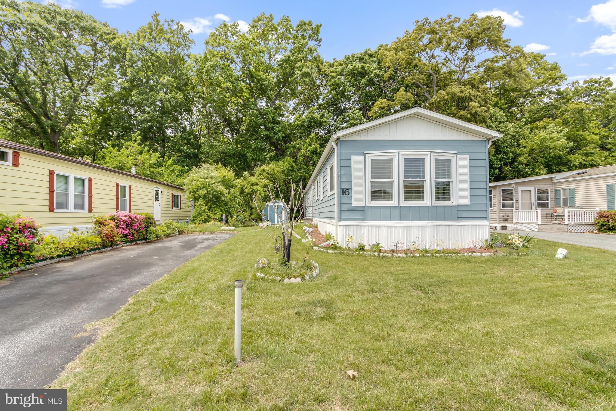 COLONIAL EAST MHP - Residential